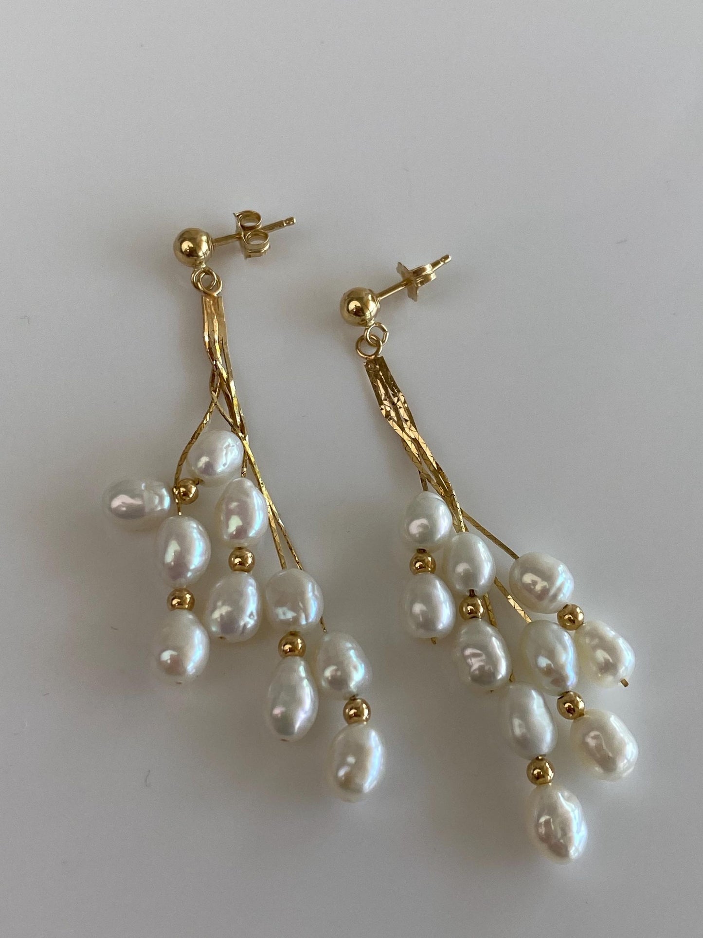 Vintage Solid 14k Yellow Gold Pearls Flat Chain Fringe Stud Earrings