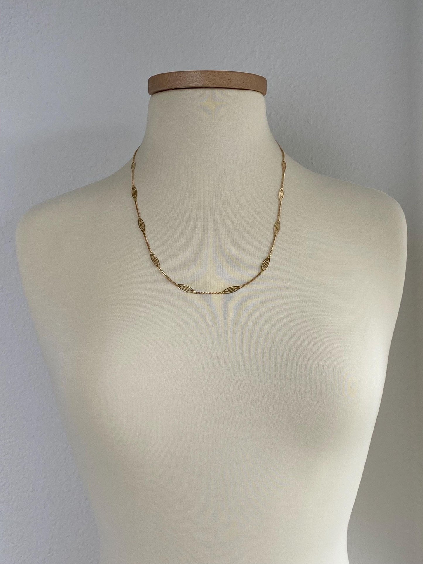 Vintage Solid 14k Yellow Gold Station Tight Curb Chain Necklace - 23.5 inches