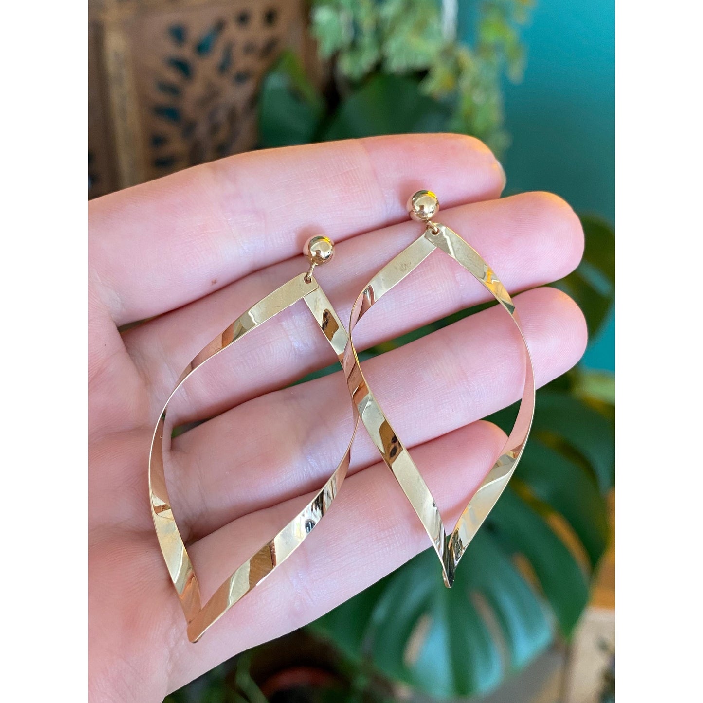 Vintage Solid 14k Yellow Gold Drop Dangle Stud Earrings