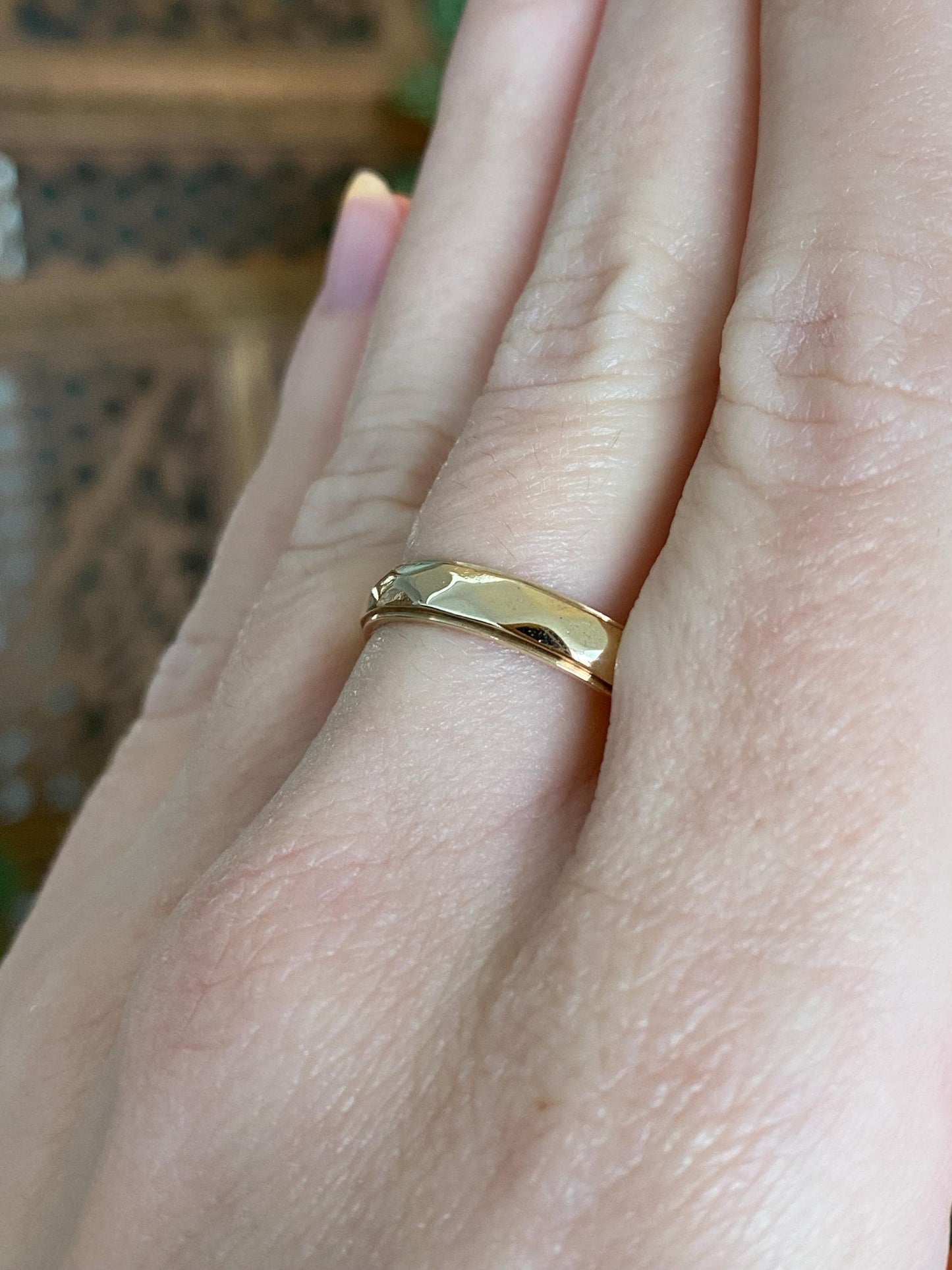 Vintage Solid 14k Yellow Gold Faceted Ring Band - Size 9.75