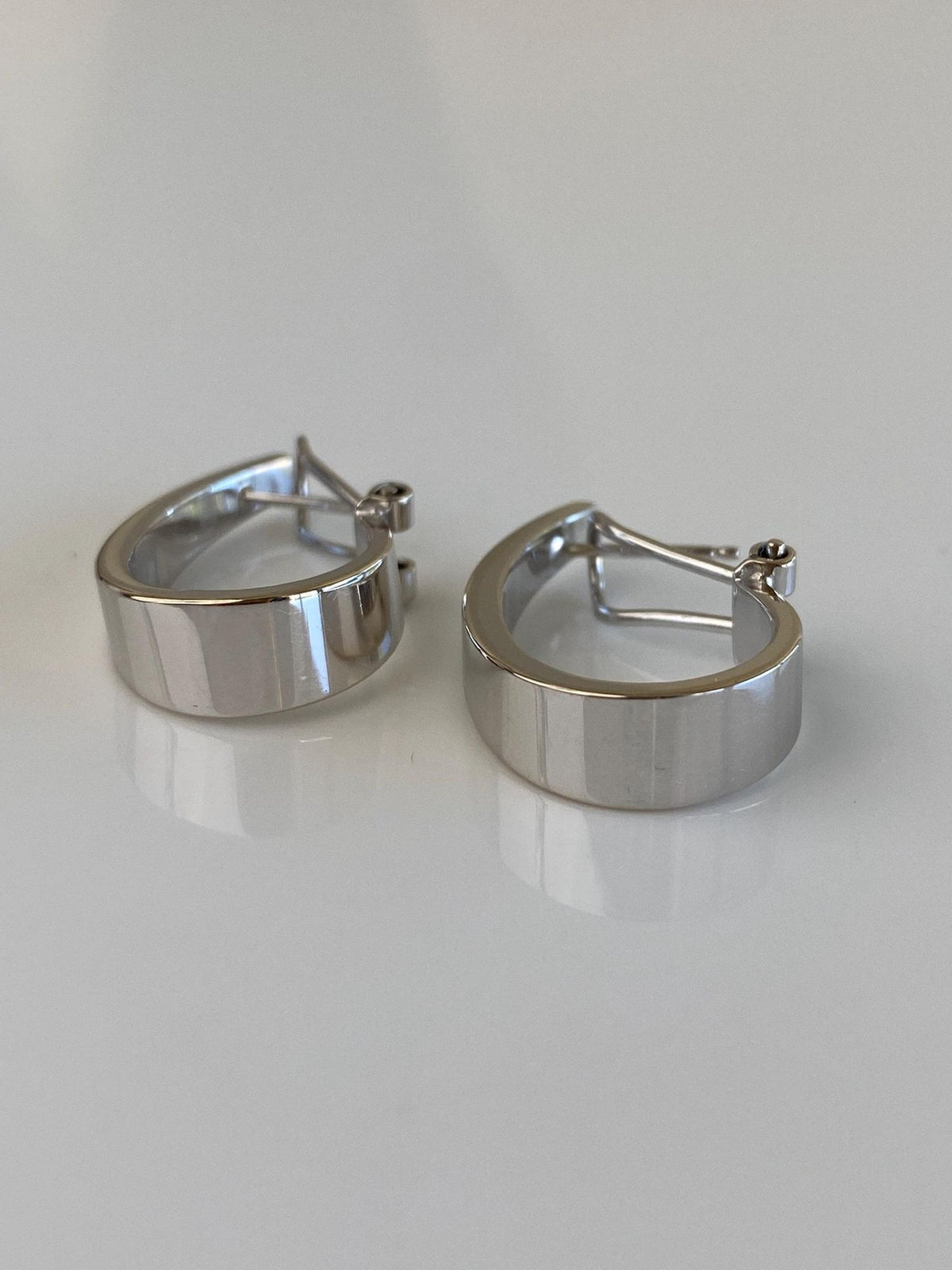 Vintage 14k White Gold Drop Earrings