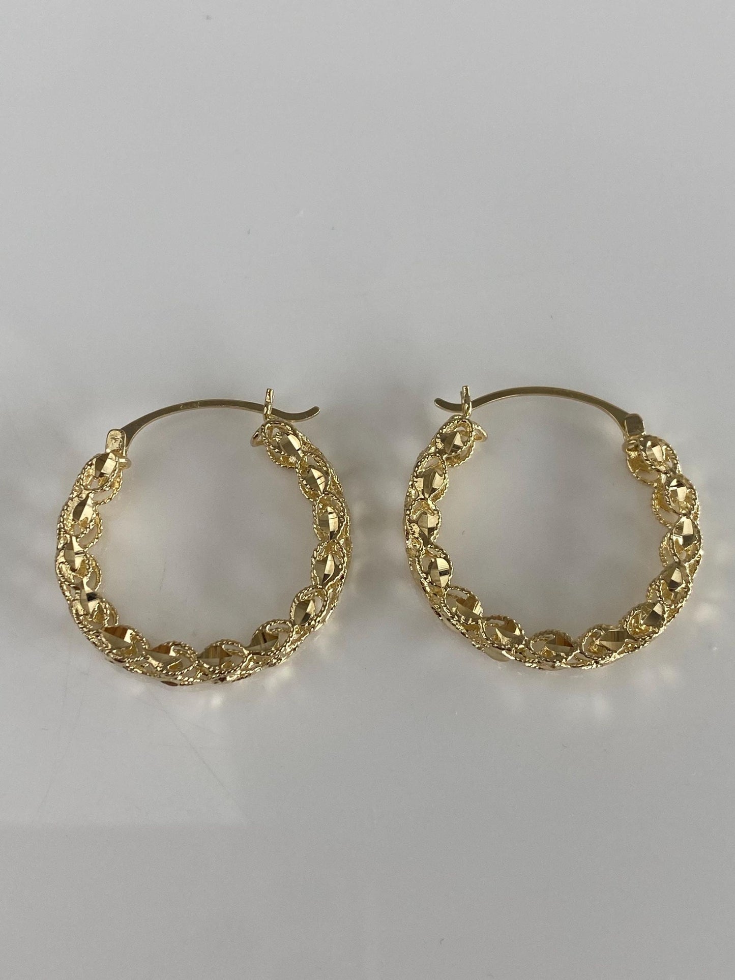 Vintage 14k Yellow Gold Diamond Cut Open Work Hoop Earrings