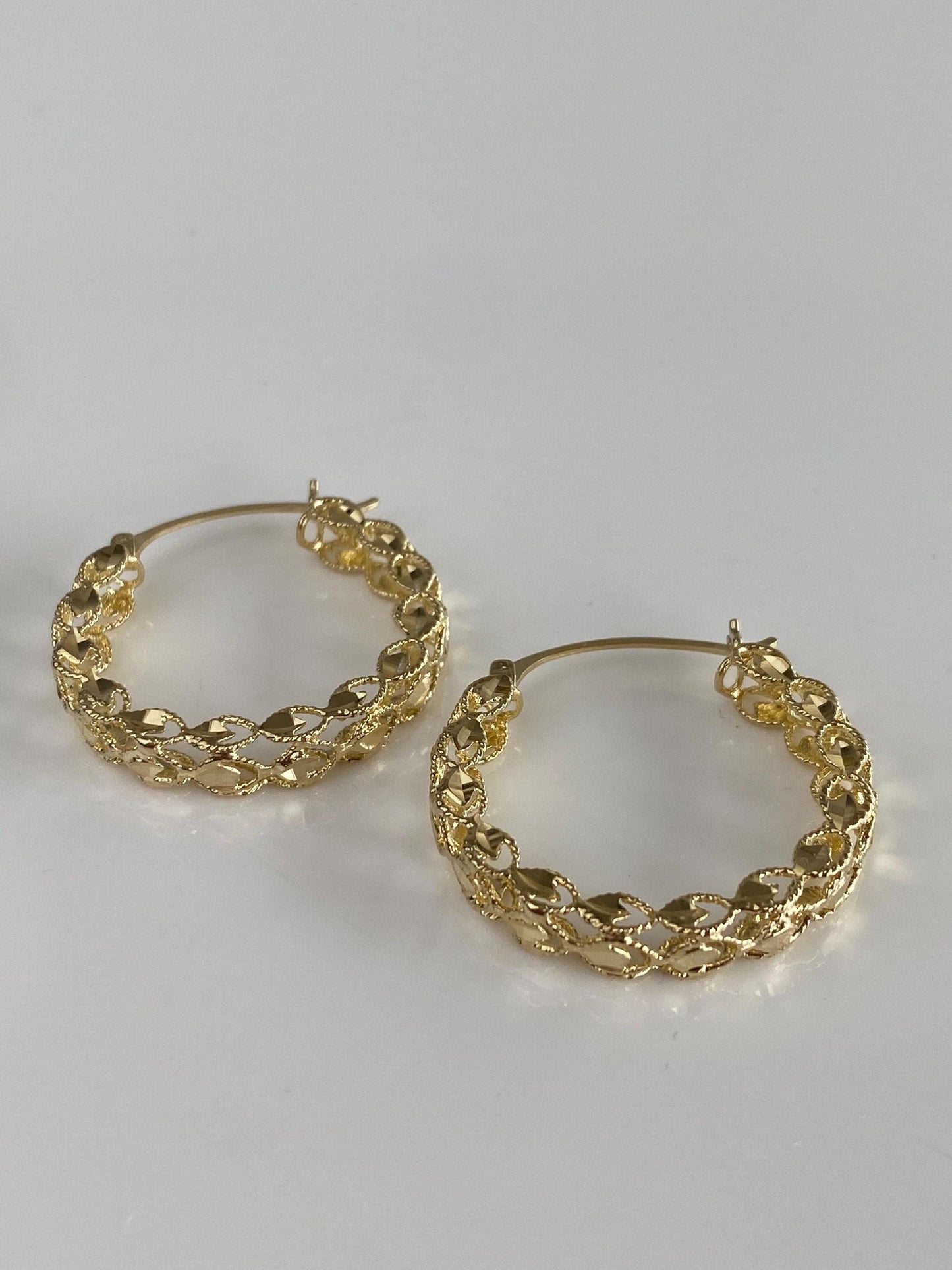 Vintage 14k Yellow Gold Diamond Cut Open Work Hoop Earrings