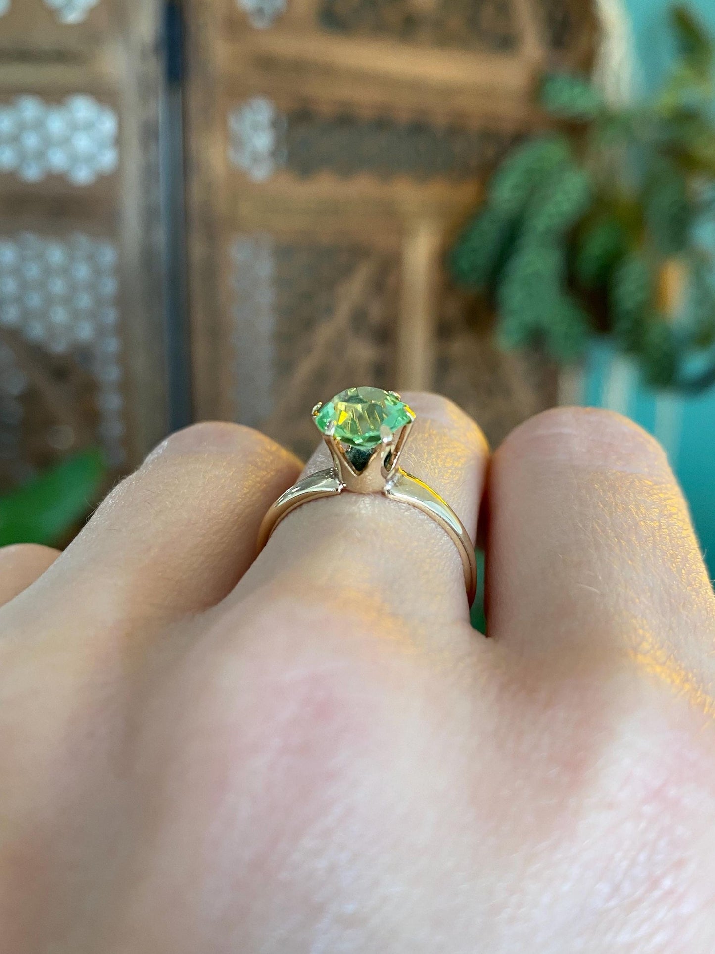 Vintage Solid 10k Yellow Gold Green Cubic Zirconia Ring - Size 5.75