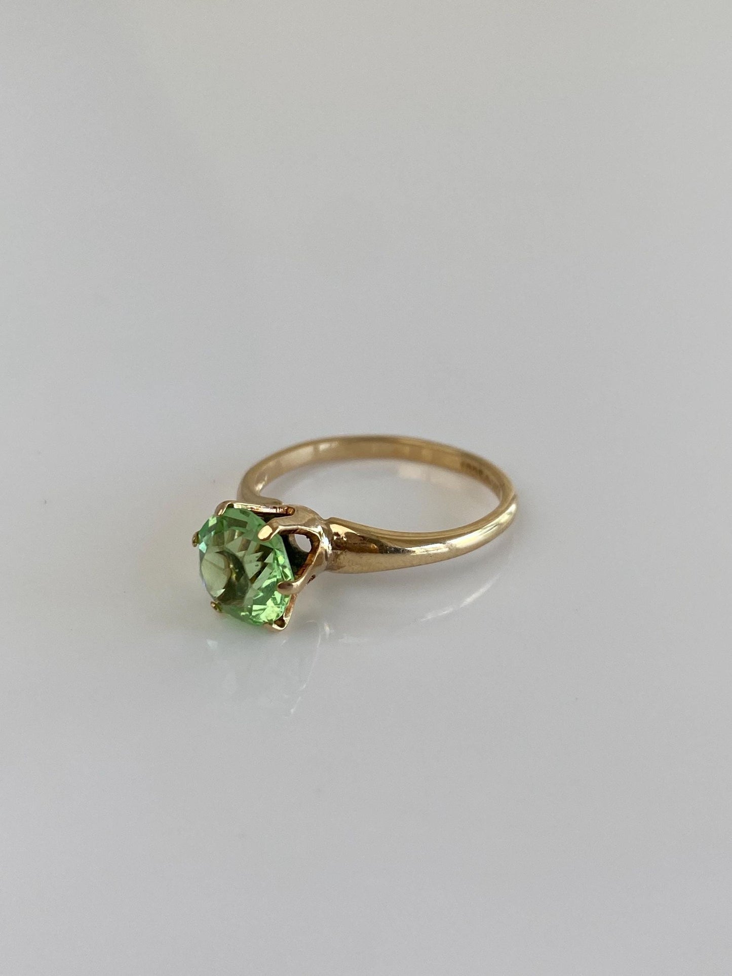 Vintage Solid 10k Yellow Gold Green Cubic Zirconia Ring - Size 5.75