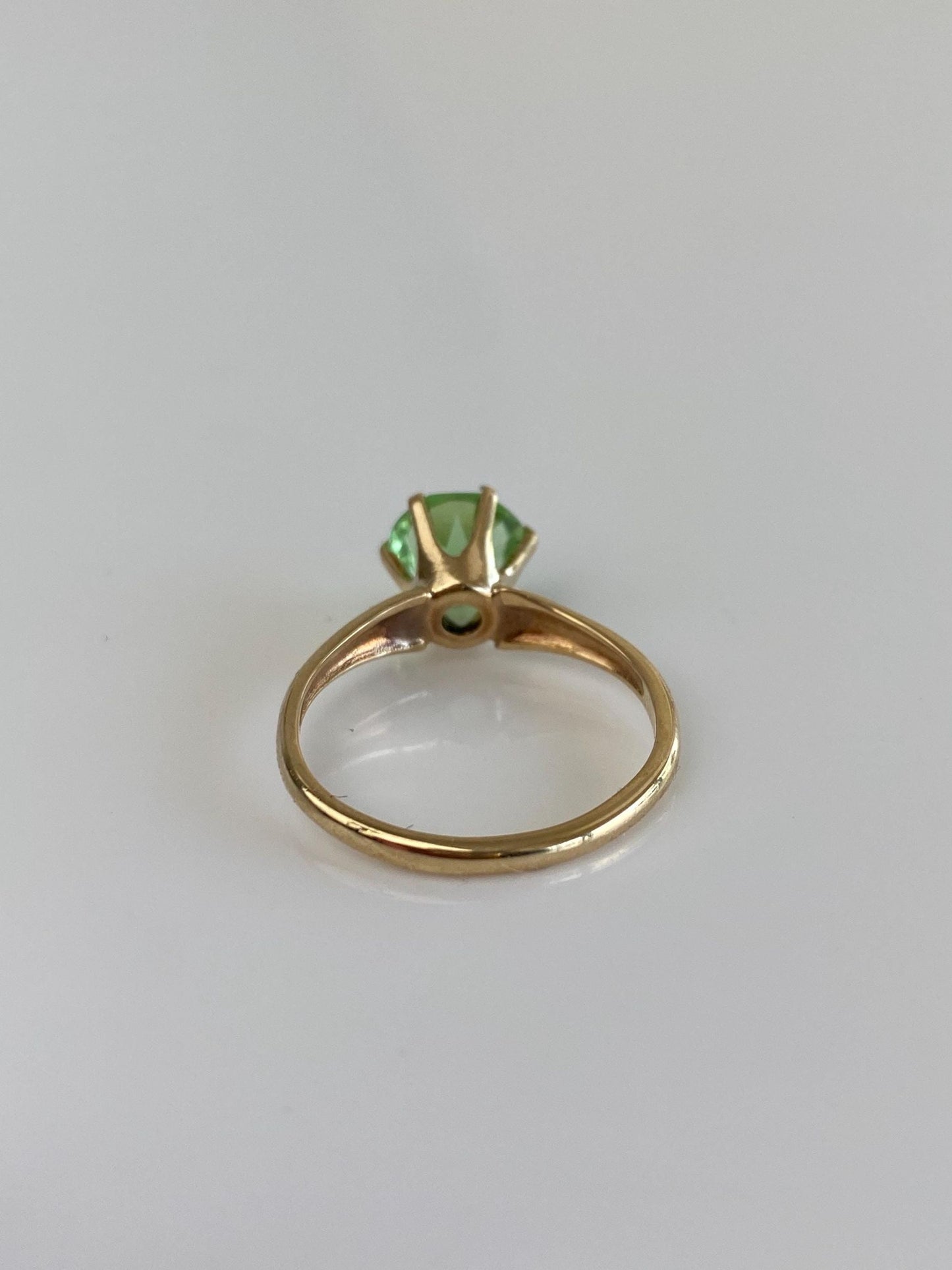 Vintage Solid 10k Yellow Gold Green Cubic Zirconia Ring - Size 5.75