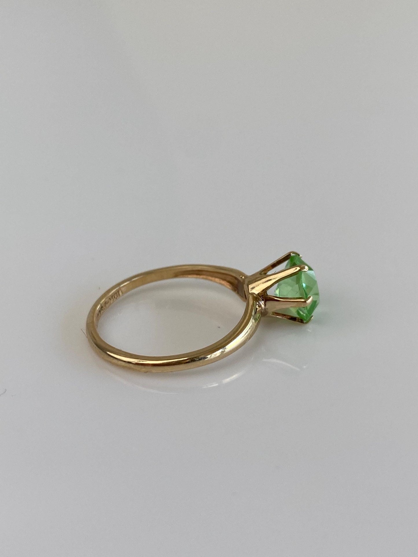 Vintage Solid 10k Yellow Gold Green Cubic Zirconia Ring - Size 5.75