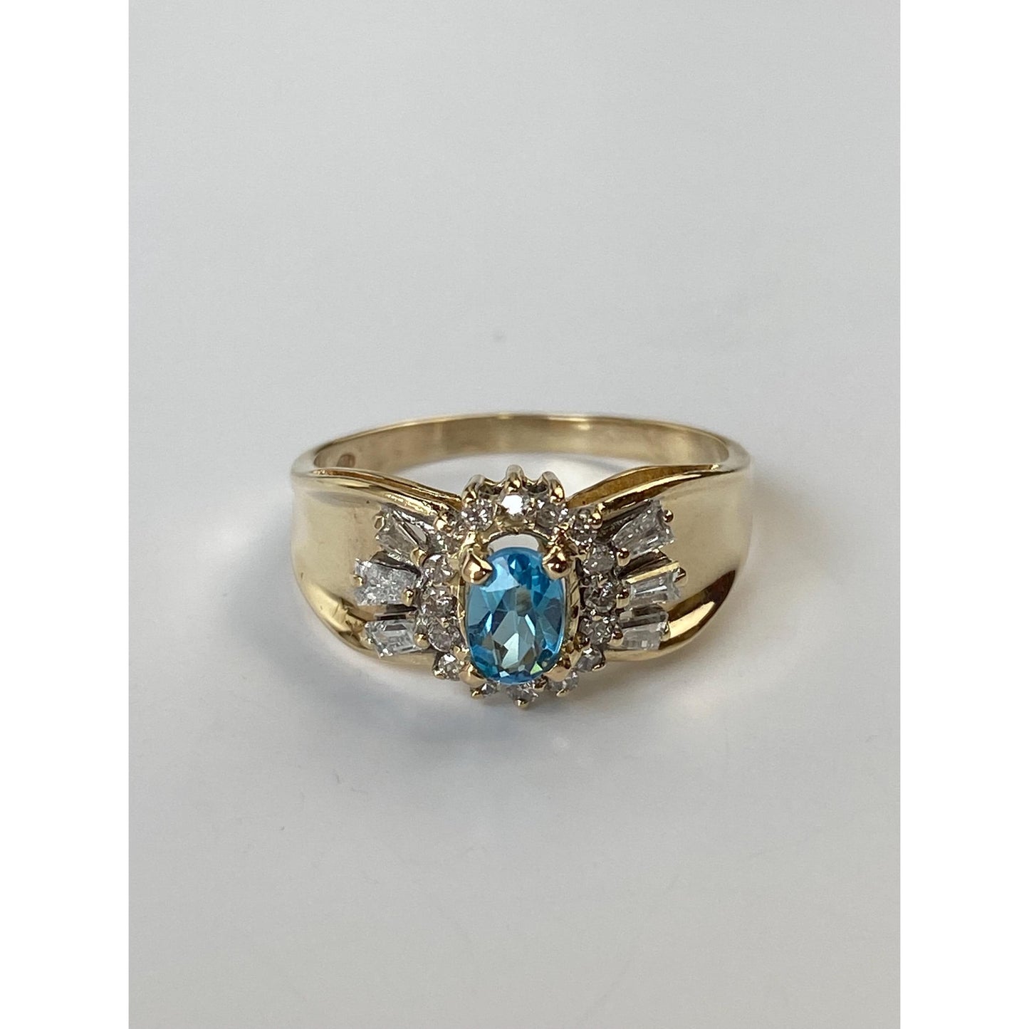 Vintage Solid 14k Yellow Gold Topaz Diamond Ring - Size 9.25