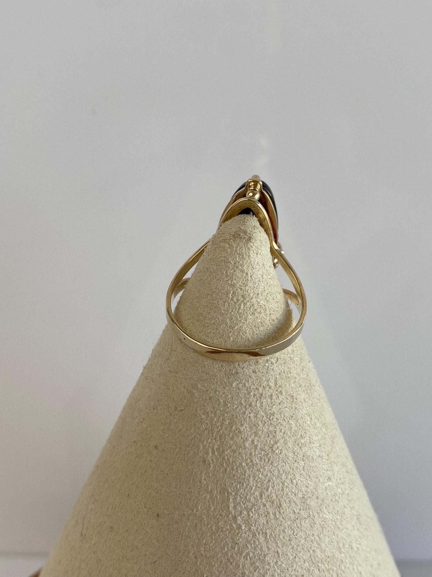 Vintage Solid 14k Yellow Gold Diamond Onyx Ring - Size 5.75
