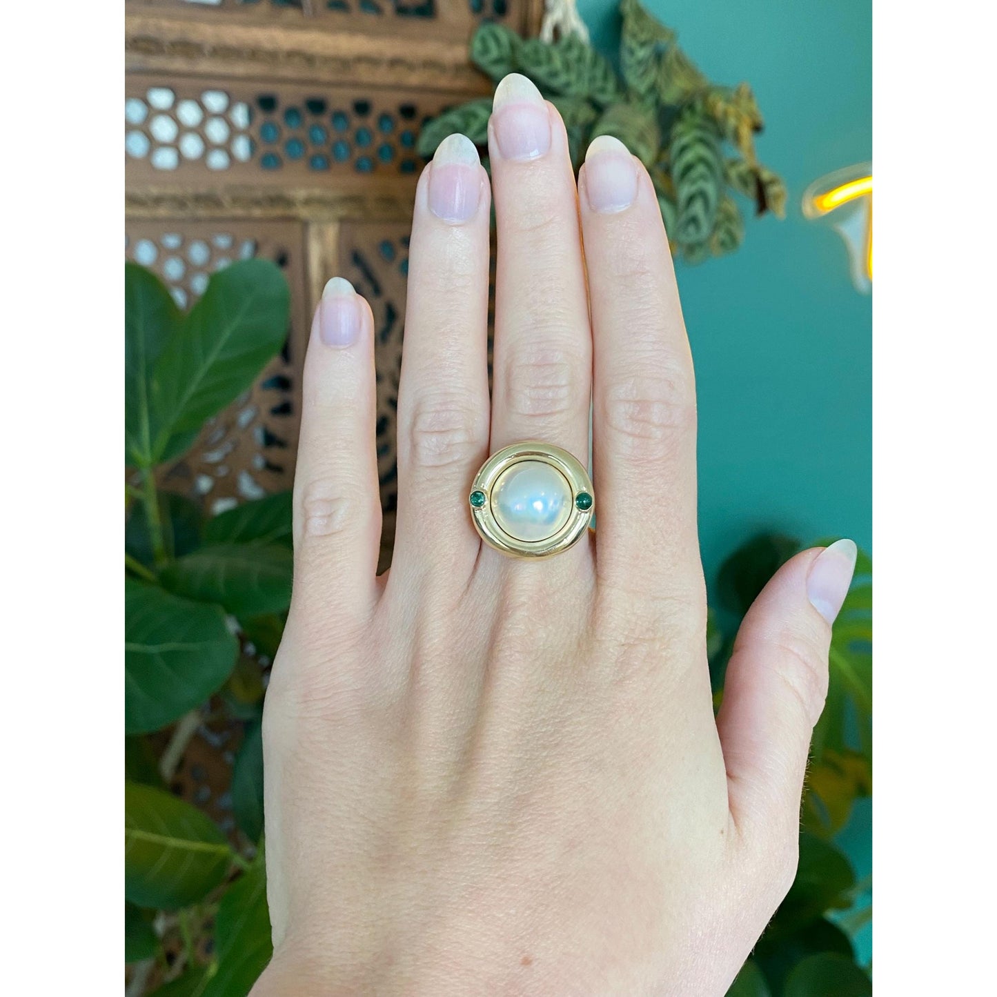 Vintage Solid 14k Yellow Gold Emerald Large Pearl Ring - Size 4.5