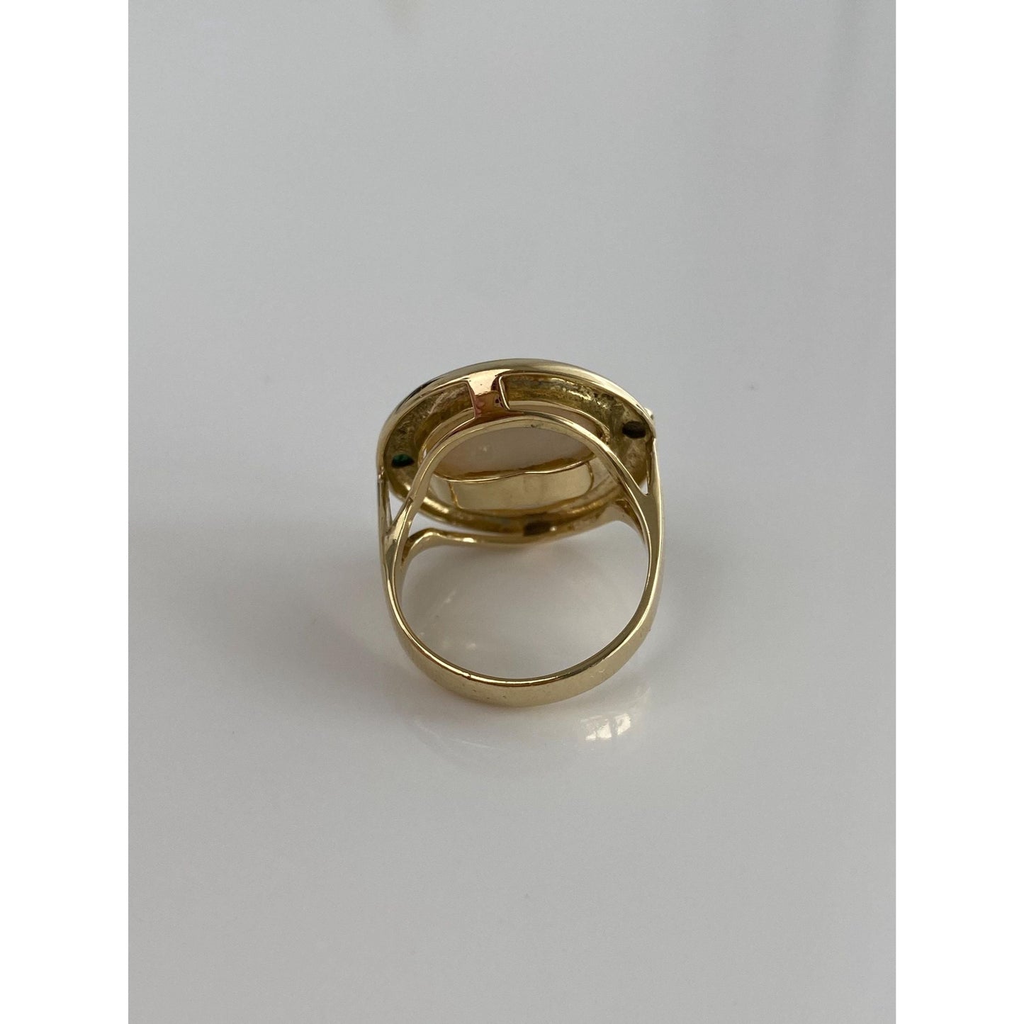 Vintage Solid 14k Yellow Gold Emerald Large Pearl Ring - Size 4.5