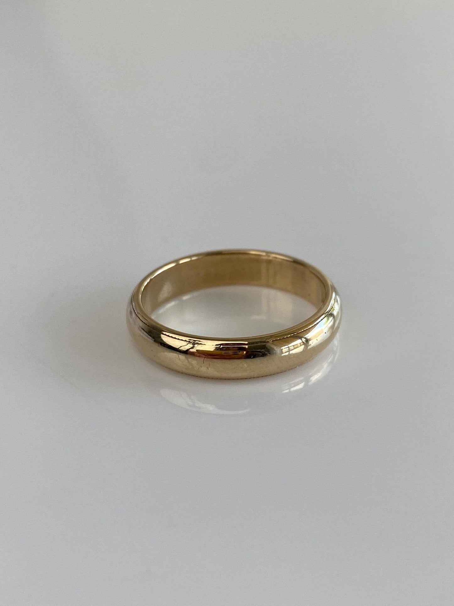 Vintage Solid 14k Yellow Gold Ring Band - Size 8.25
