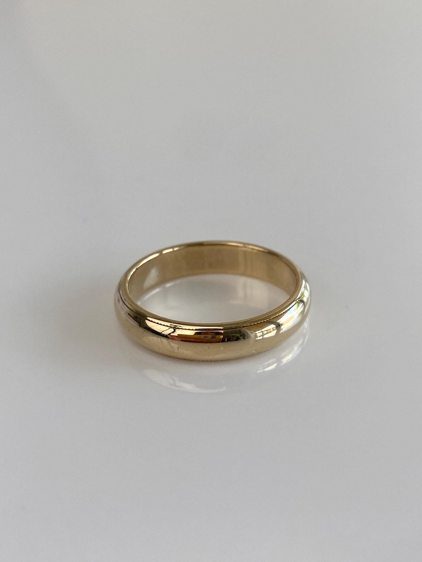 Vintage Solid 14k Yellow Gold Ring Band - Size 8.25