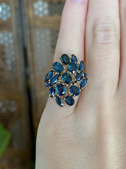 Vintage Solid 14k Yellow Gold Blue Sapphire Cluster Ring - Size 4.25