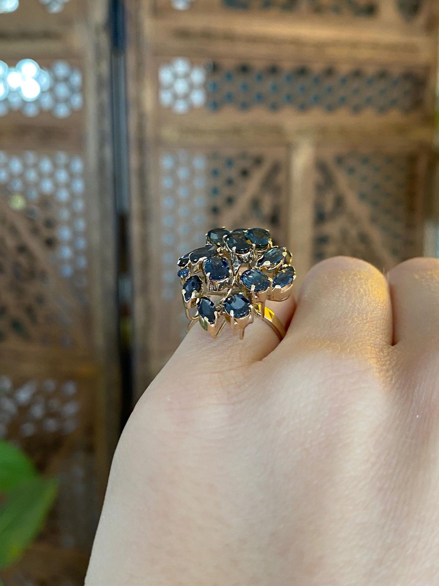 Vintage Solid 14k Yellow Gold Blue Sapphire Cluster Ring - Size 4.25