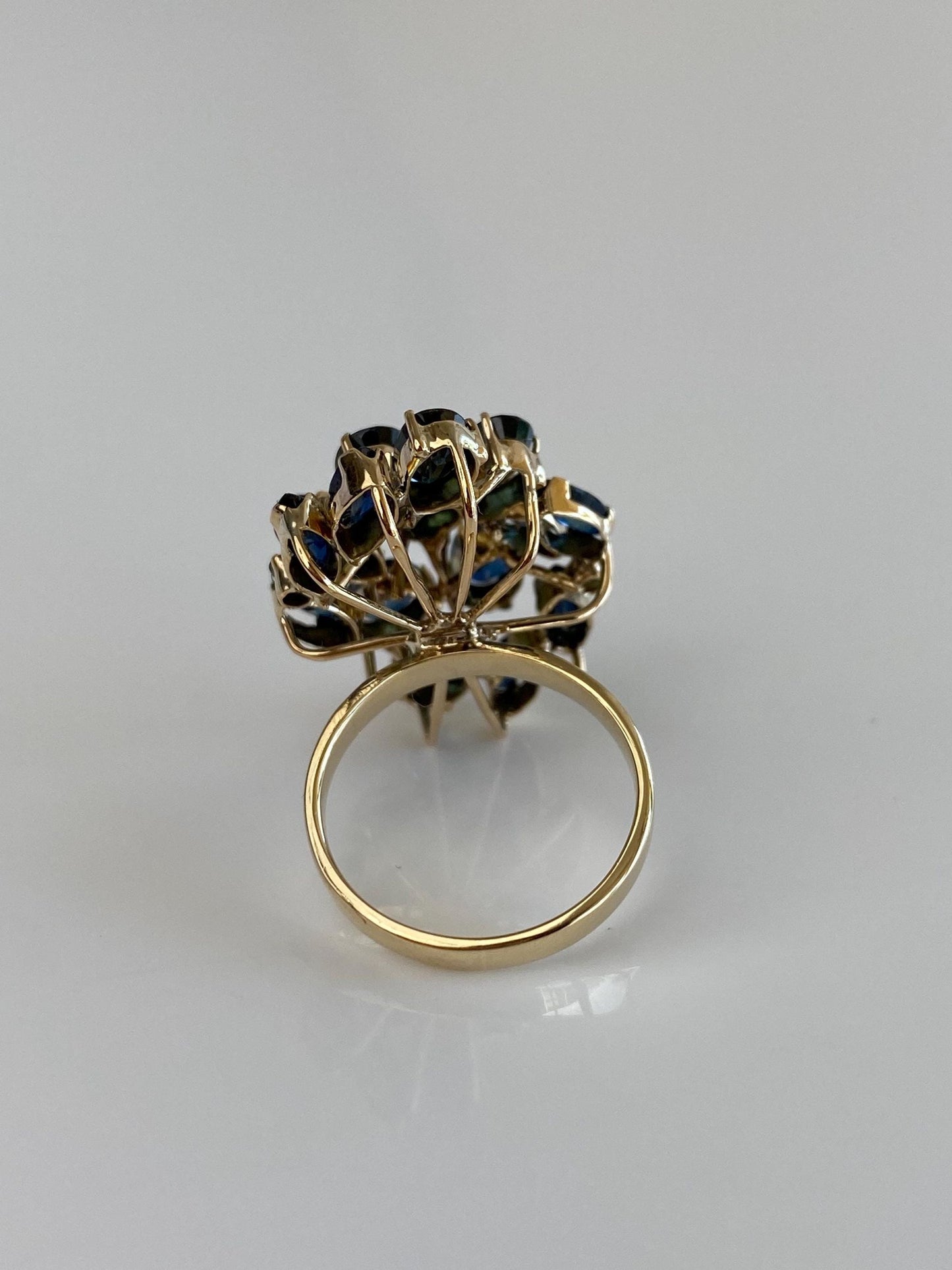 Vintage Solid 14k Yellow Gold Blue Sapphire Cluster Ring - Size 4.25