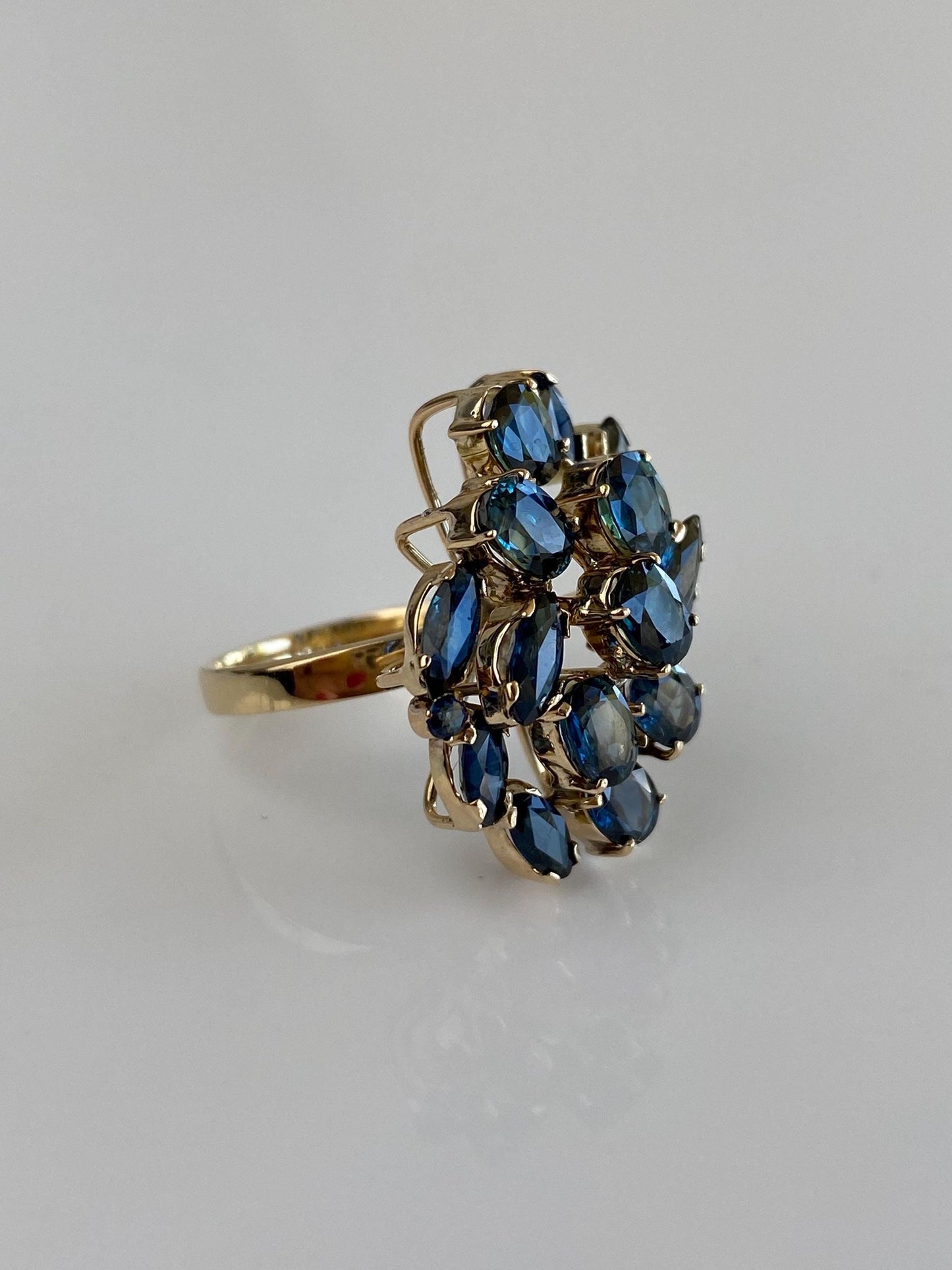 Vintage Solid 14k Yellow Gold Blue Sapphire Cluster Ring - Size 4.25