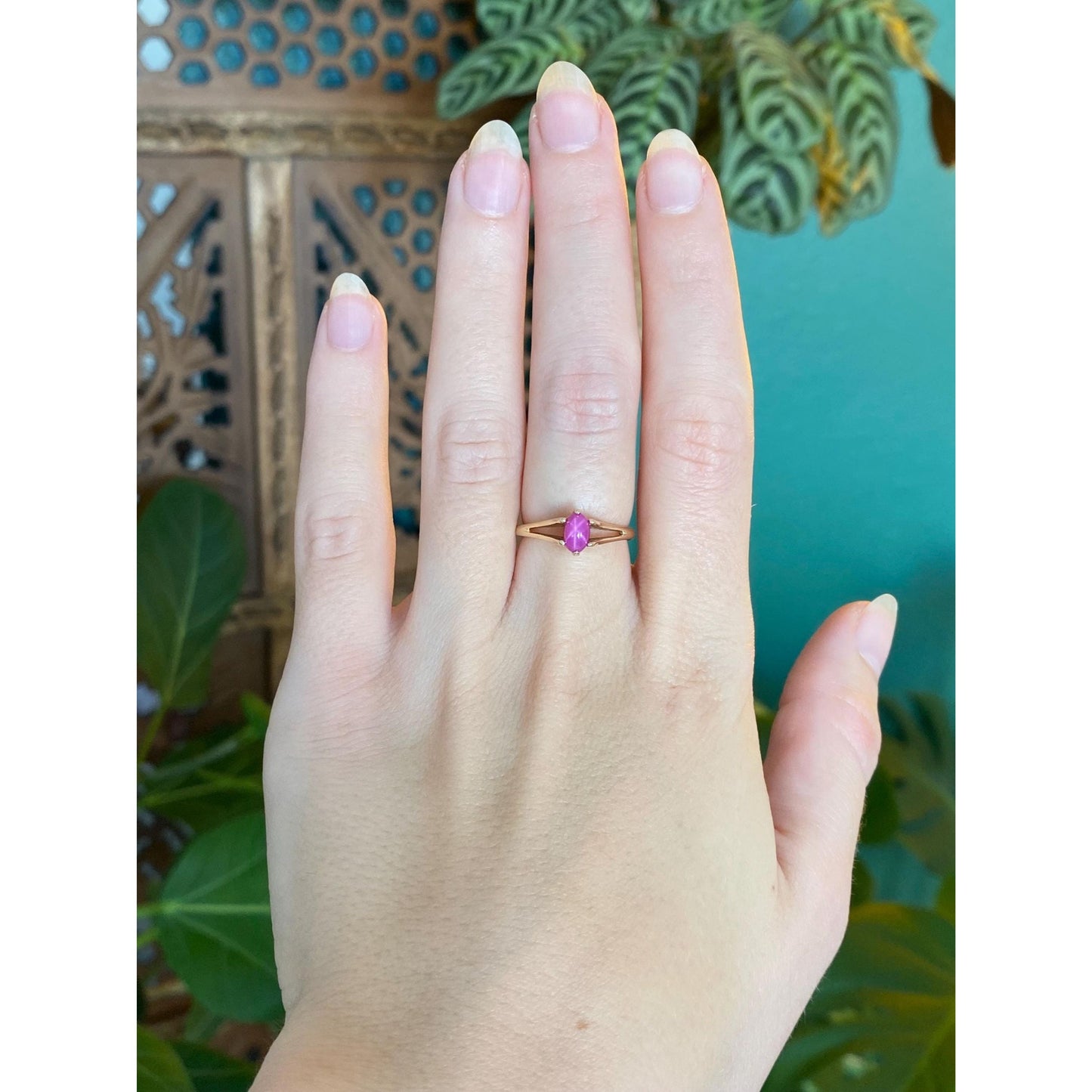 Vintage Solid 14k Yellow Gold Pink Star Sapphire Ring - Size 5.75