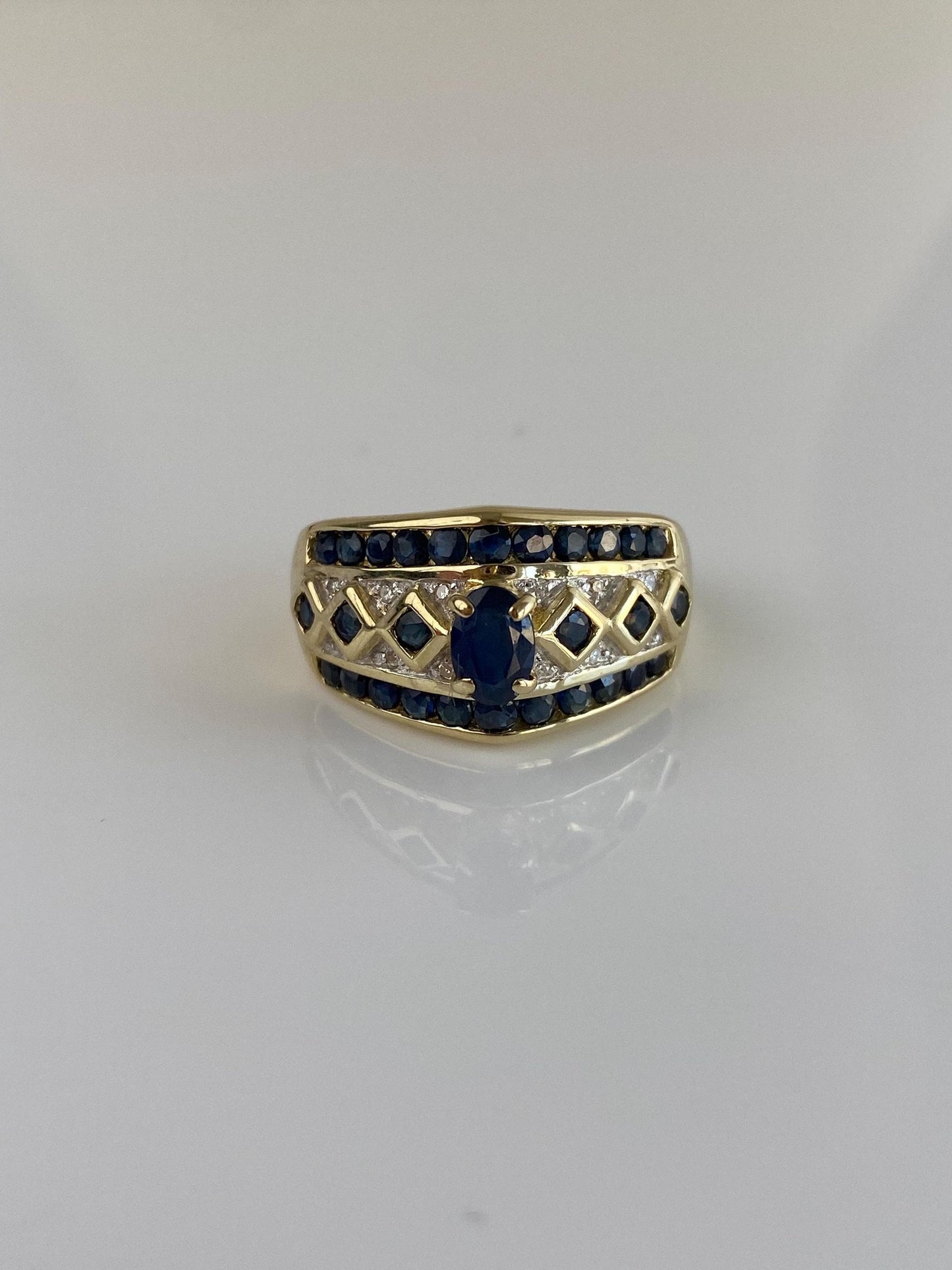 Vintage Solid 14k Yellow Gold Diamond Blue Sapphire Ring Band - Size 7.75
