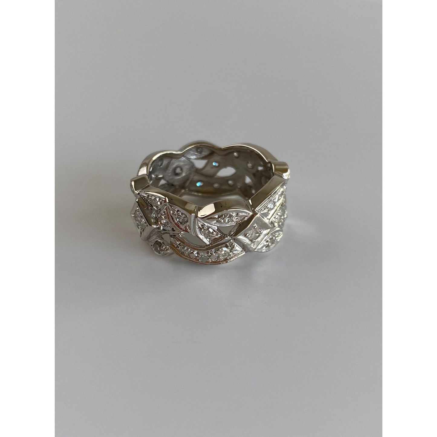 Vintage Solid 14k White Gold Diamond Open Pattern Ring Band - Size 7.25