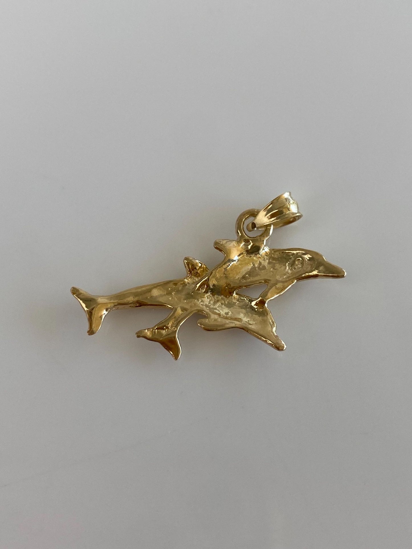 Vintage Solid 14k Yellow Gold Diamond Cut Dolphins Charm
