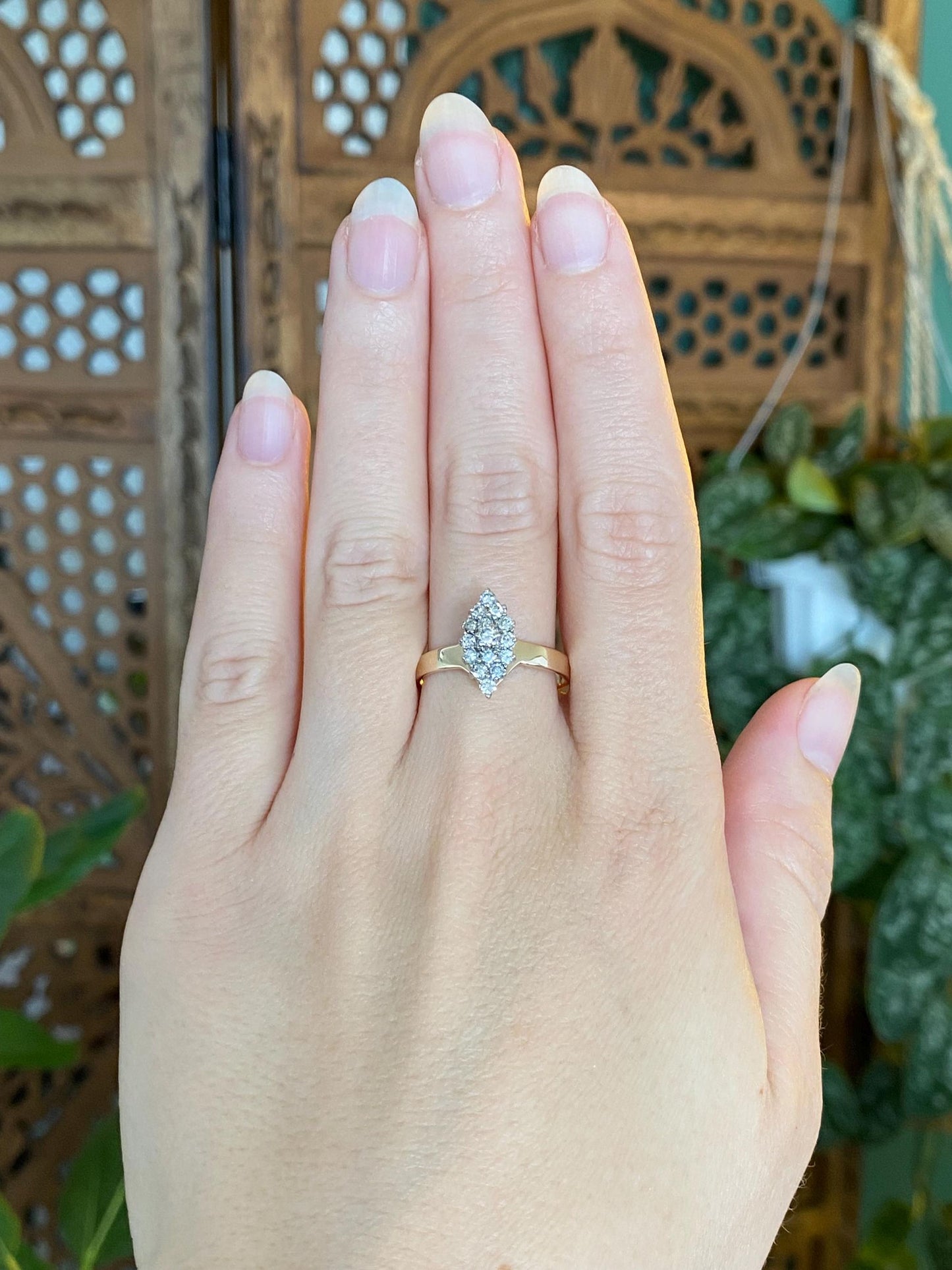 Vintage Solid 14k Yellow Gold Diamond Cluster Ring - Size 9