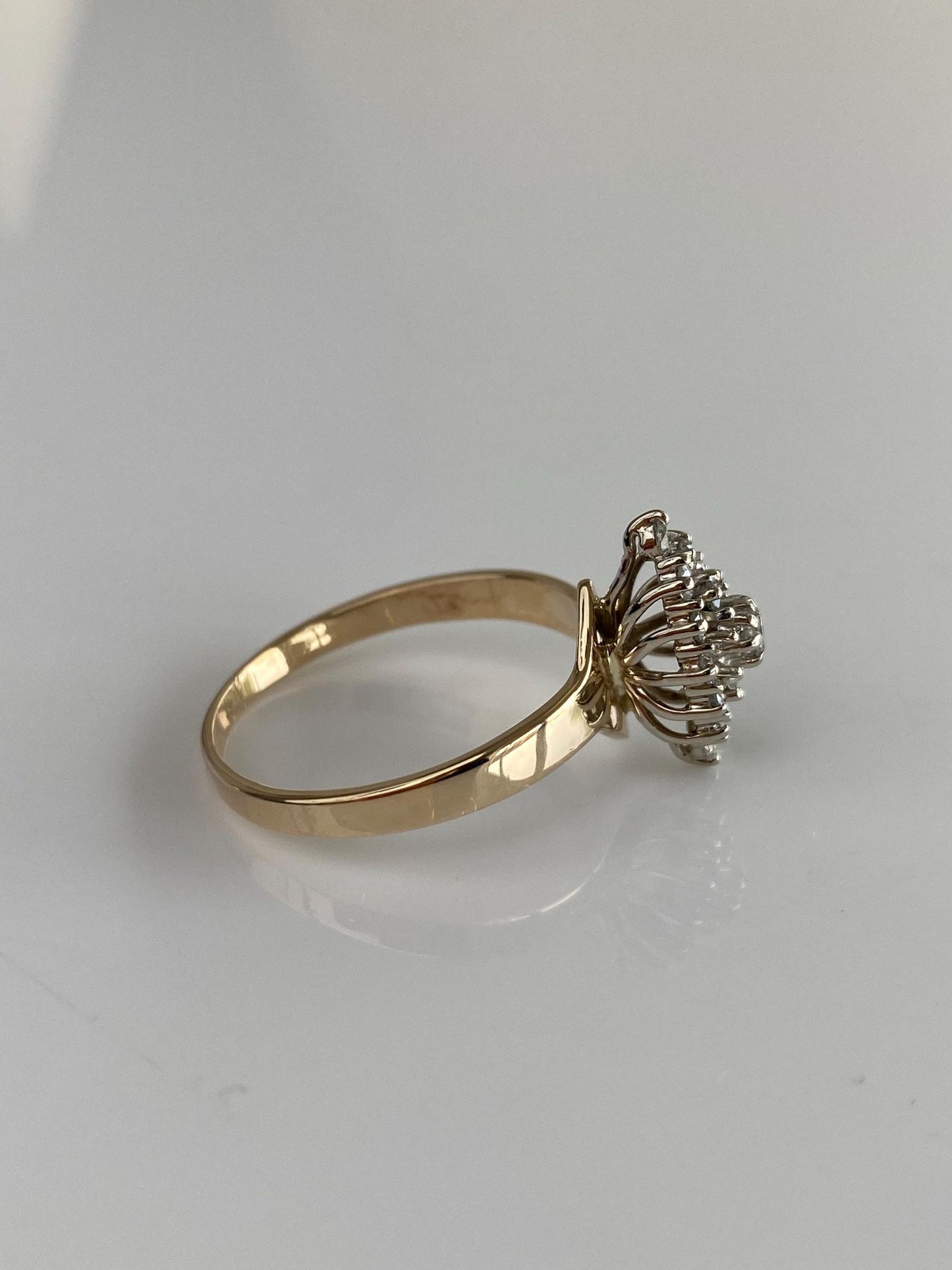 Vintage Solid 14k Yellow Gold Diamond Cluster Ring - Size 9