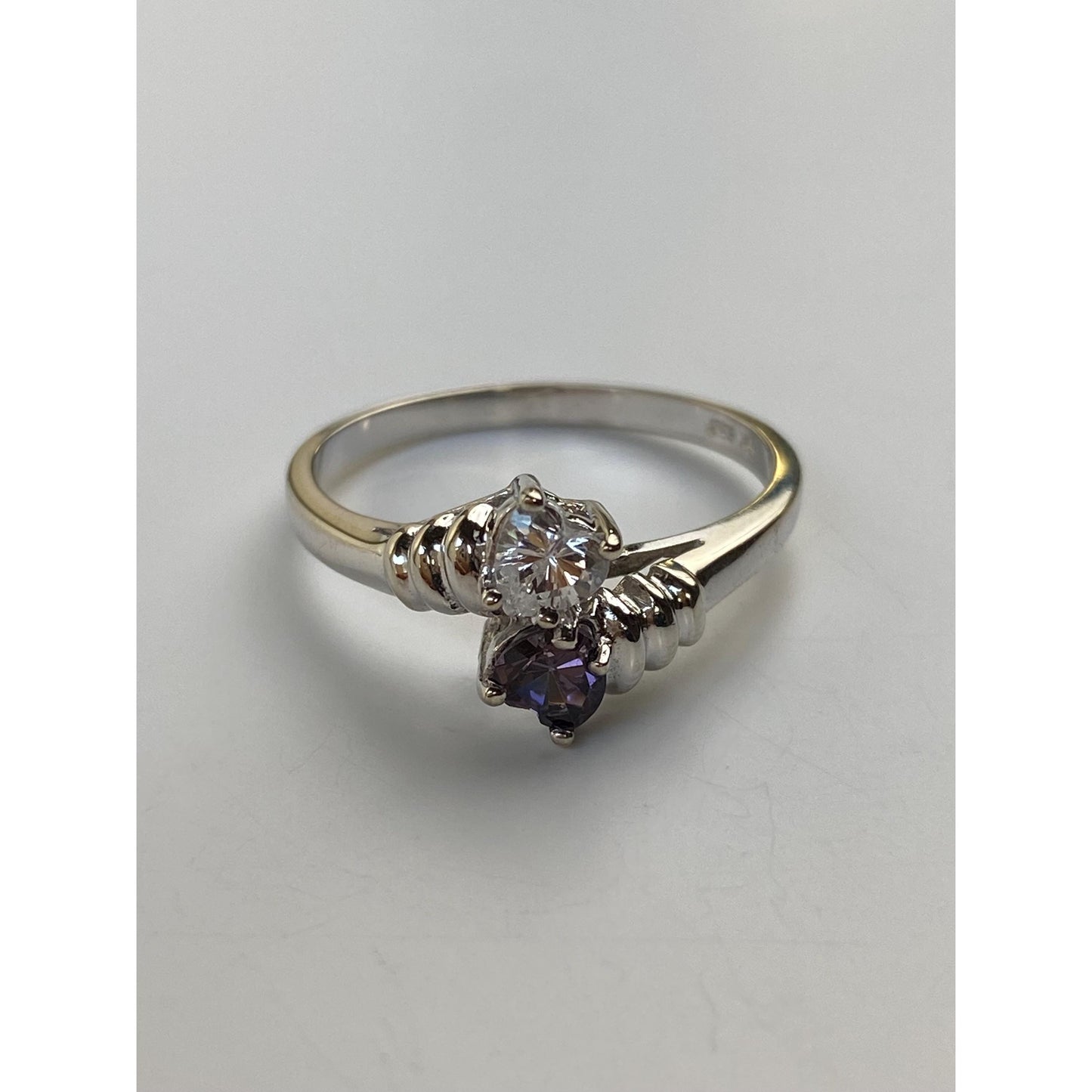 Vintage Solid 10k White Gold Amethyst Clear Cubic Zirconia Twist Ring - Size 7.75