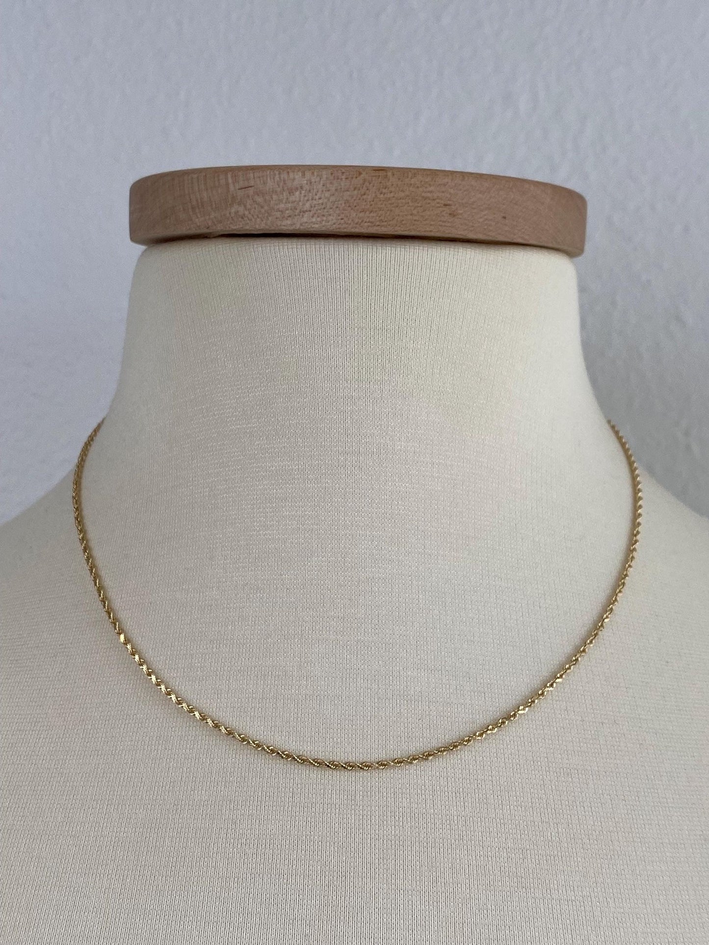 Vintage 14k Yellow Gold Slim Rope Chain Necklace - 18 inches