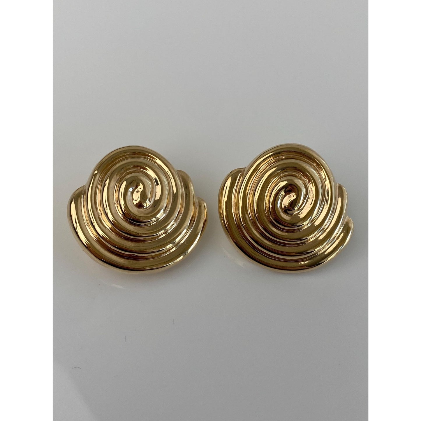 Vintage 14k Yellow Gold Large Spiral Domed Stud Earrings