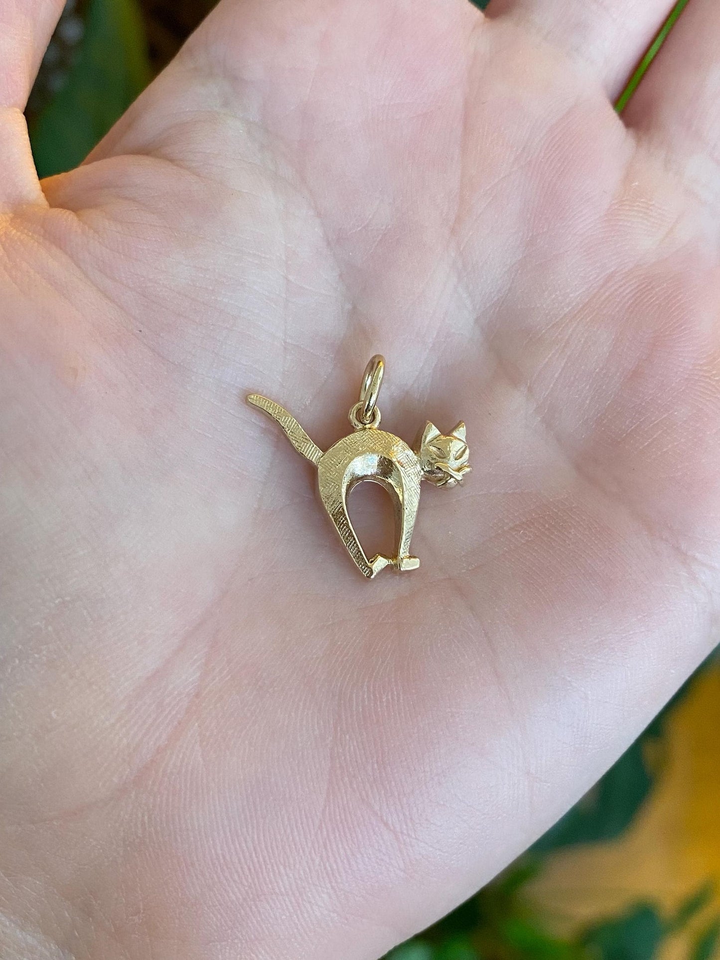 Vintage Solid 10k Yellow Gold Perched Cat Charm