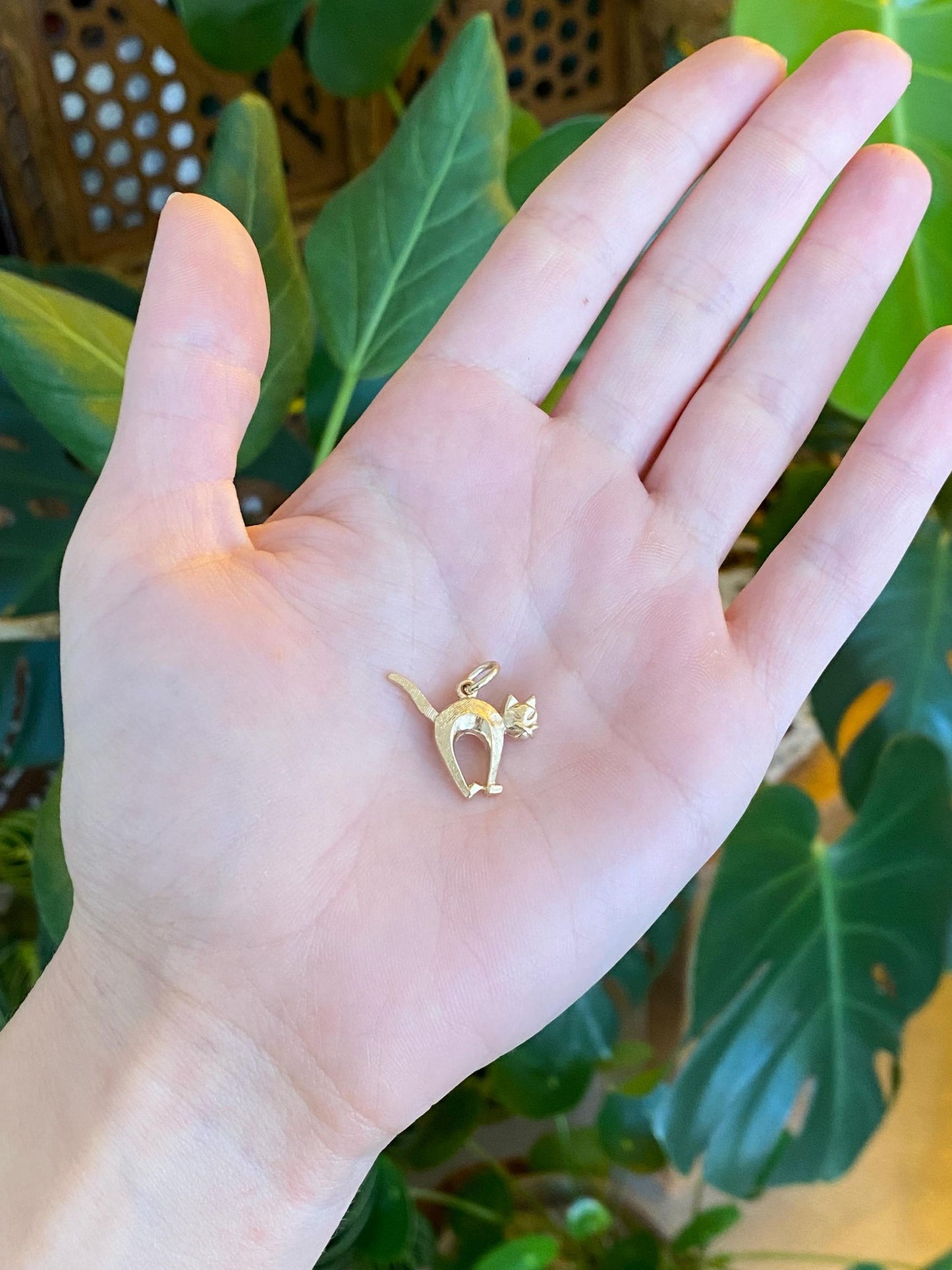 Vintage Solid 10k Yellow Gold Perched Cat Charm
