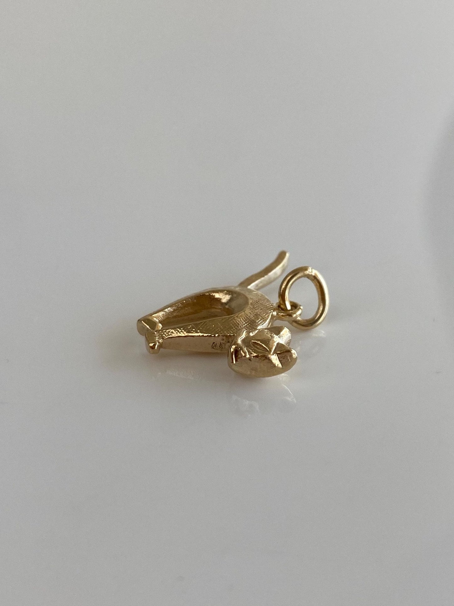 Vintage Solid 10k Yellow Gold Perched Cat Charm