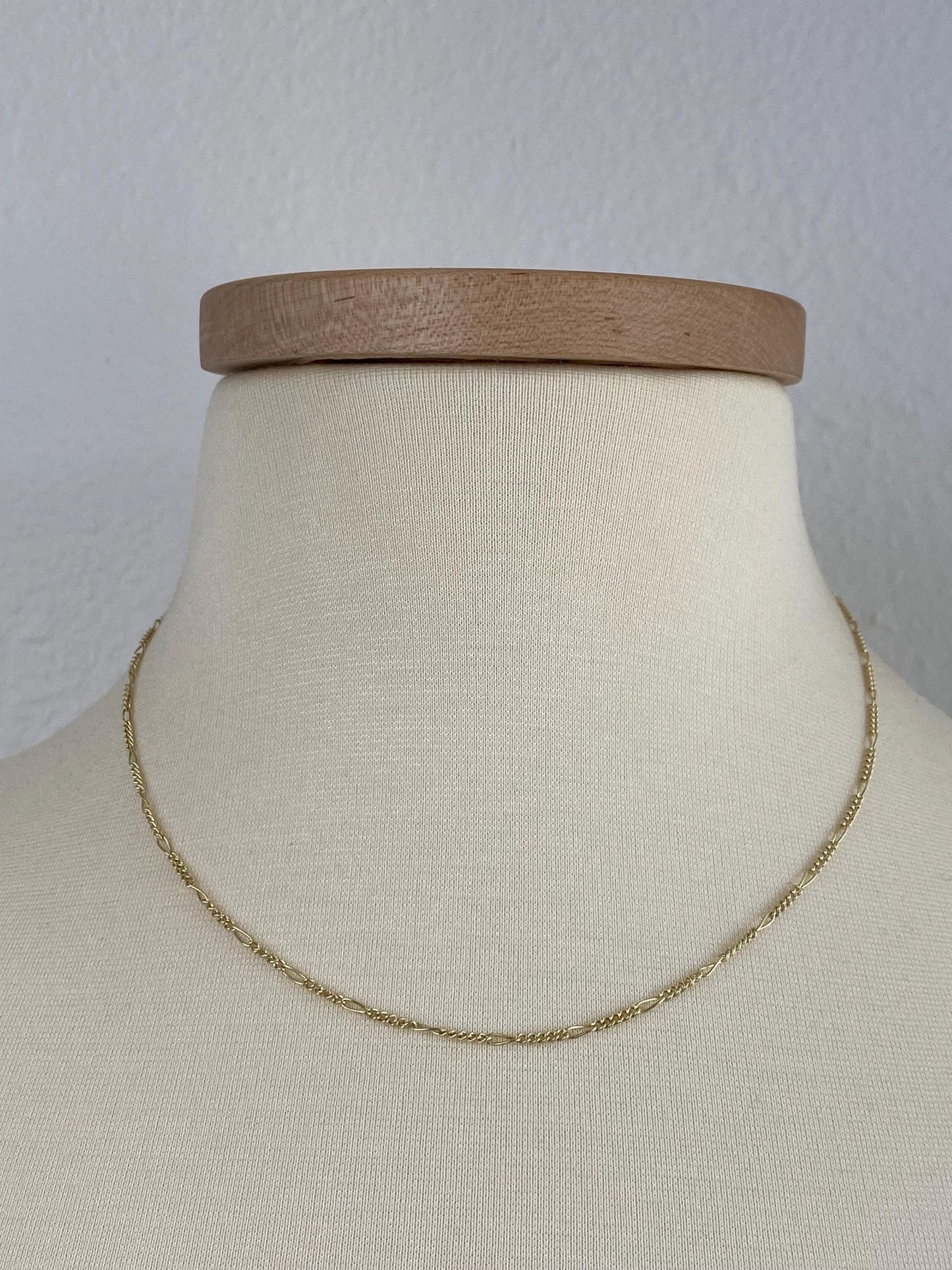 Vintage Solid 14k Yellow Gold Dainty Figaro Chain Necklace - 17.75 inches