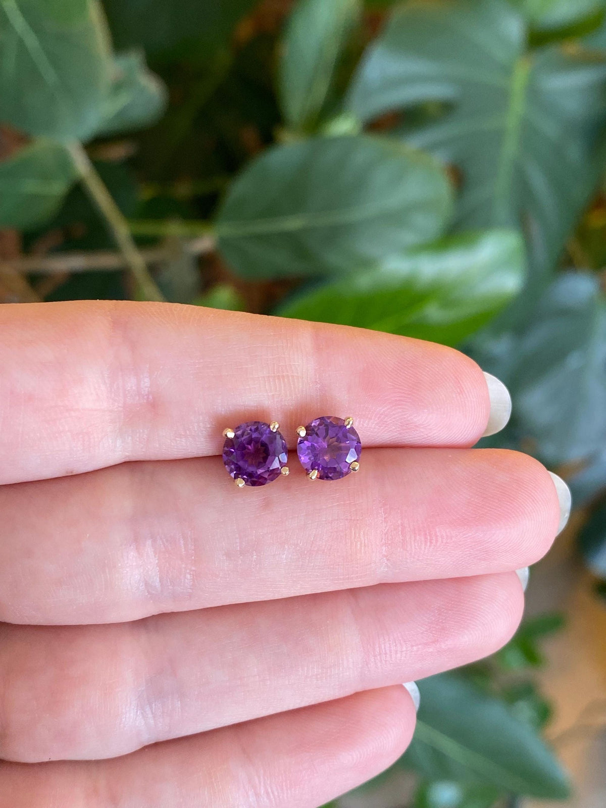 Vintage Solid 14k Yellow Gold Amethyst Stud Earrings