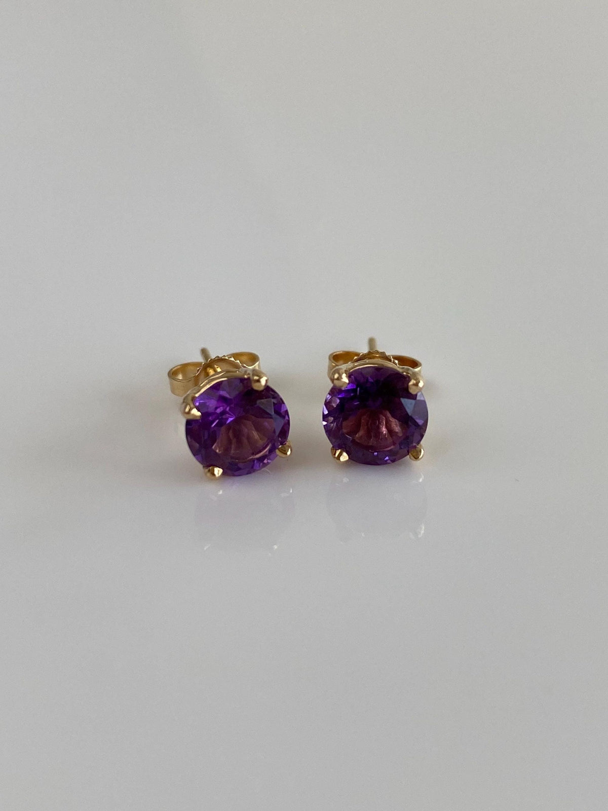 Vintage Solid 14k Yellow Gold Amethyst Stud Earrings