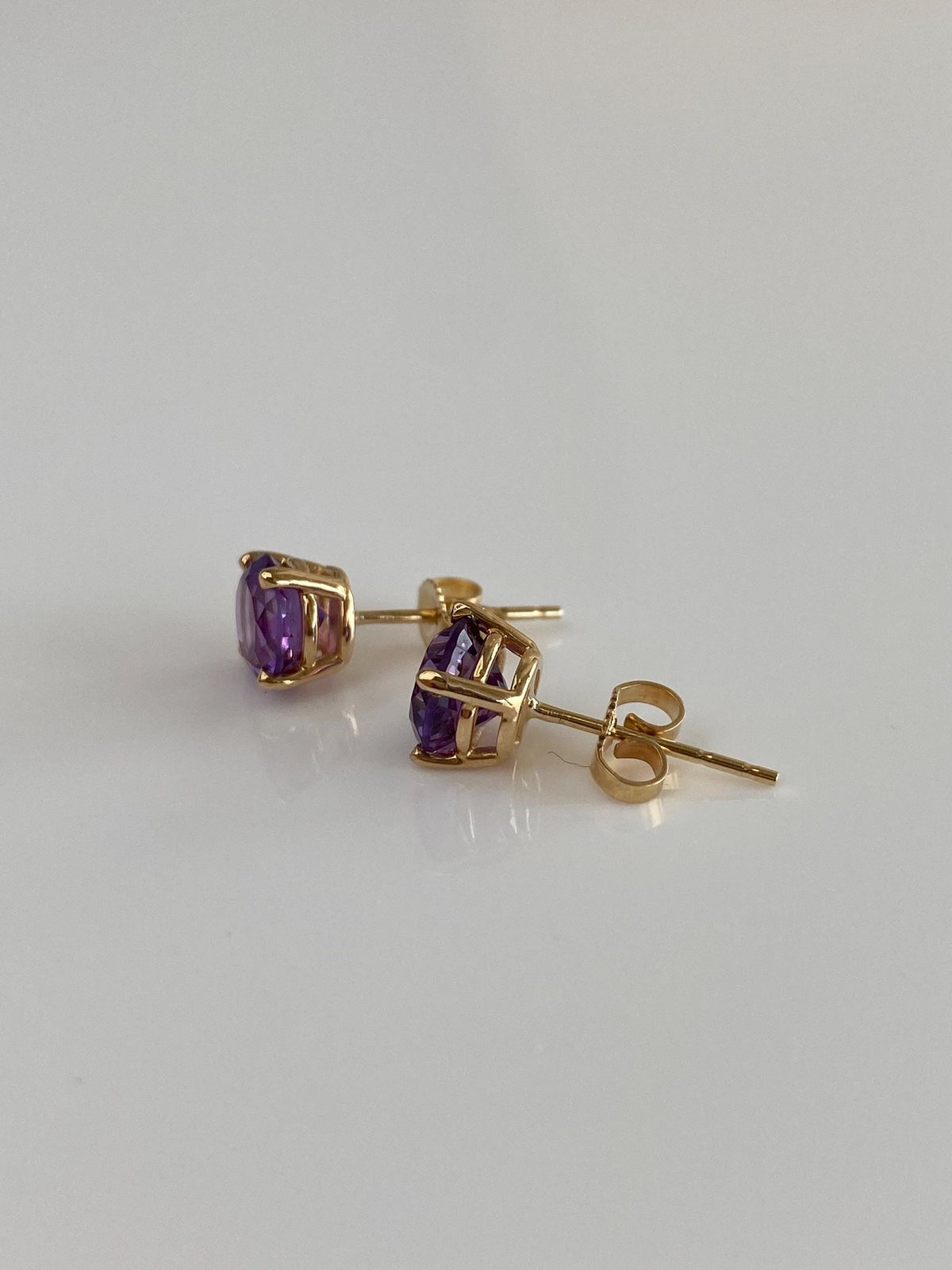 Vintage Solid 14k Yellow Gold Amethyst Stud Earrings
