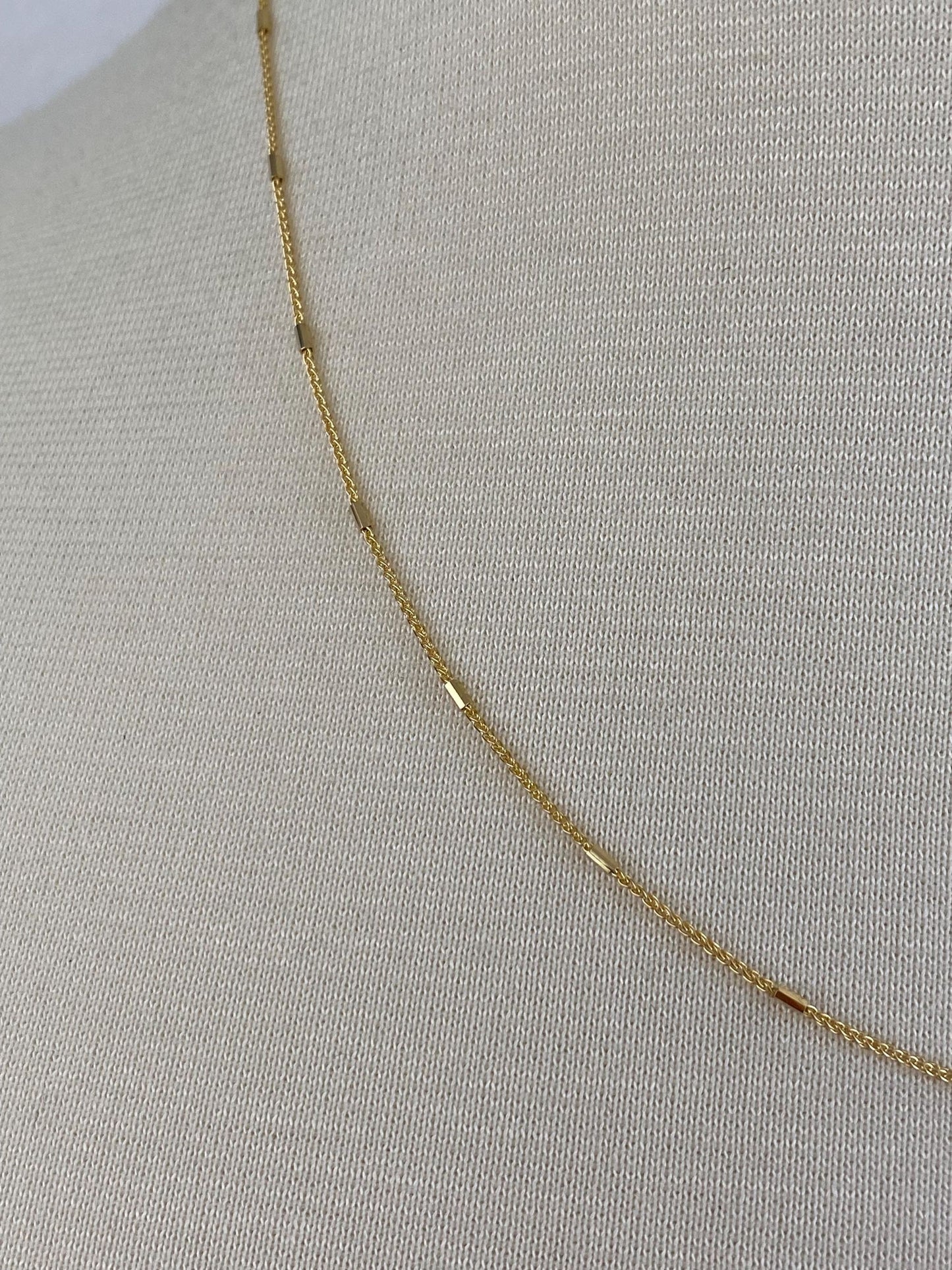 Vintage Solid 14k Yellow Gold Slim Link Wheat Chain Necklace - 18 inches