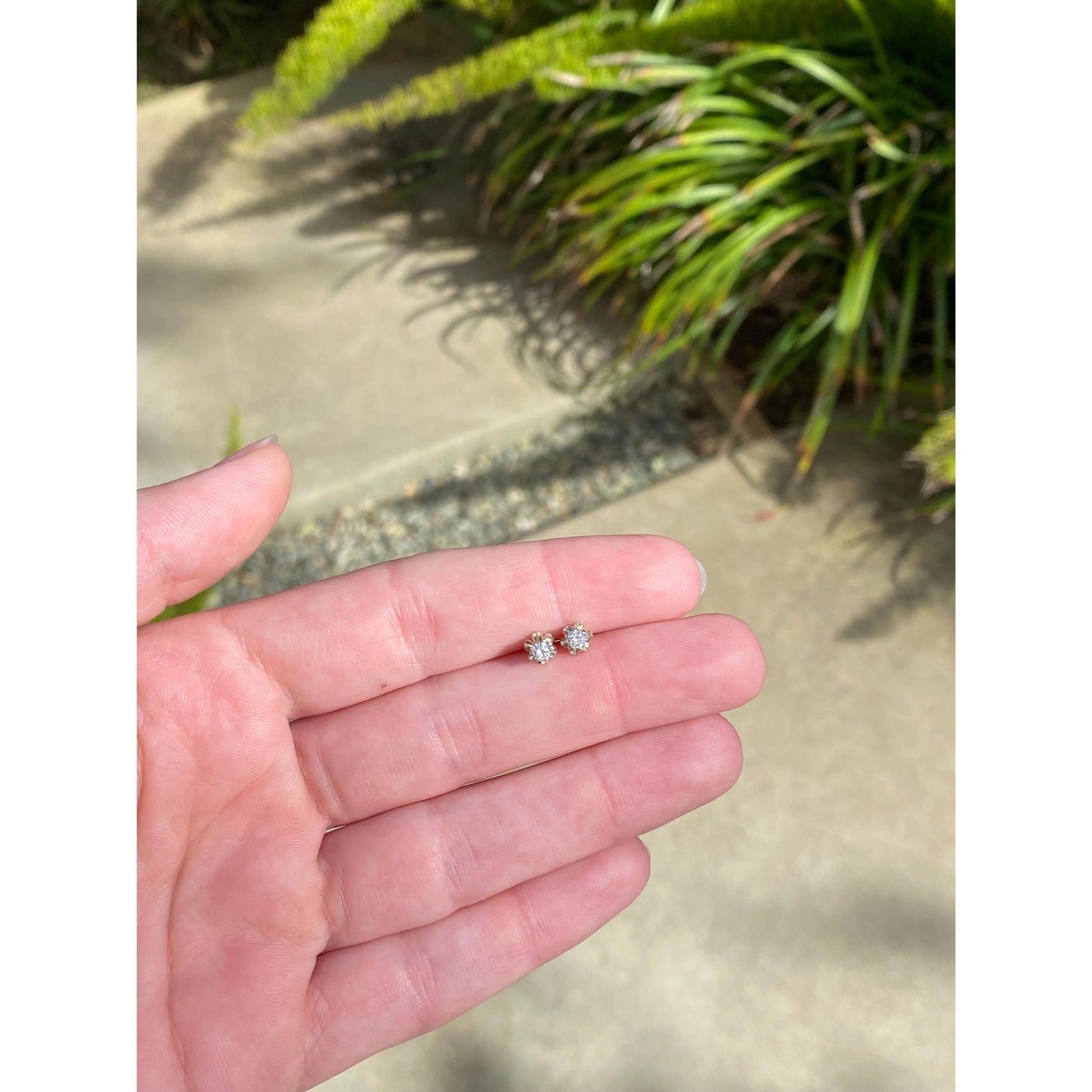 Vintage Solid 14k Yellow Gold Clear Sapphire Stud Earrings