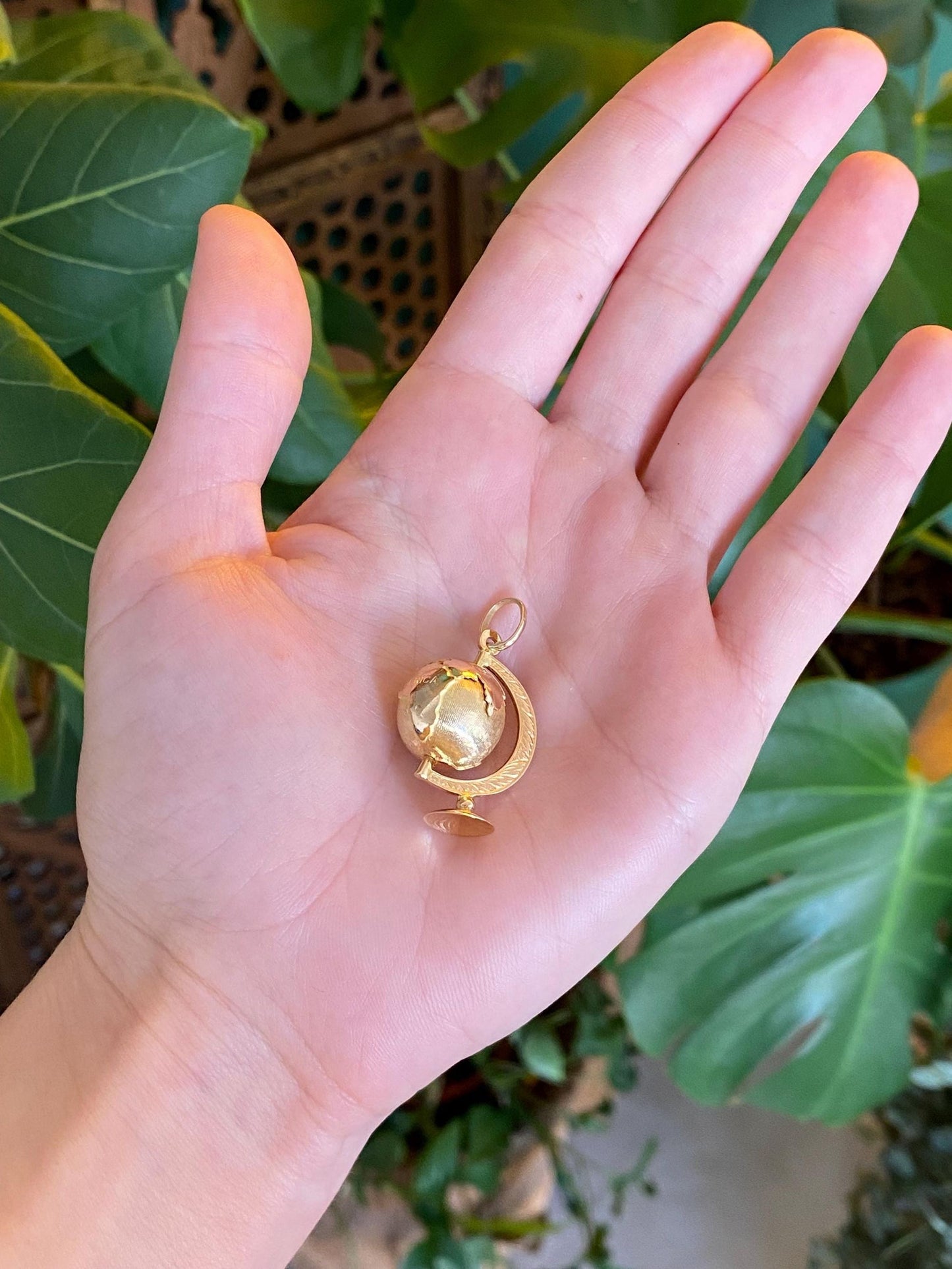 Vintage 18k Yellow Gold Articulated Globe Charm
