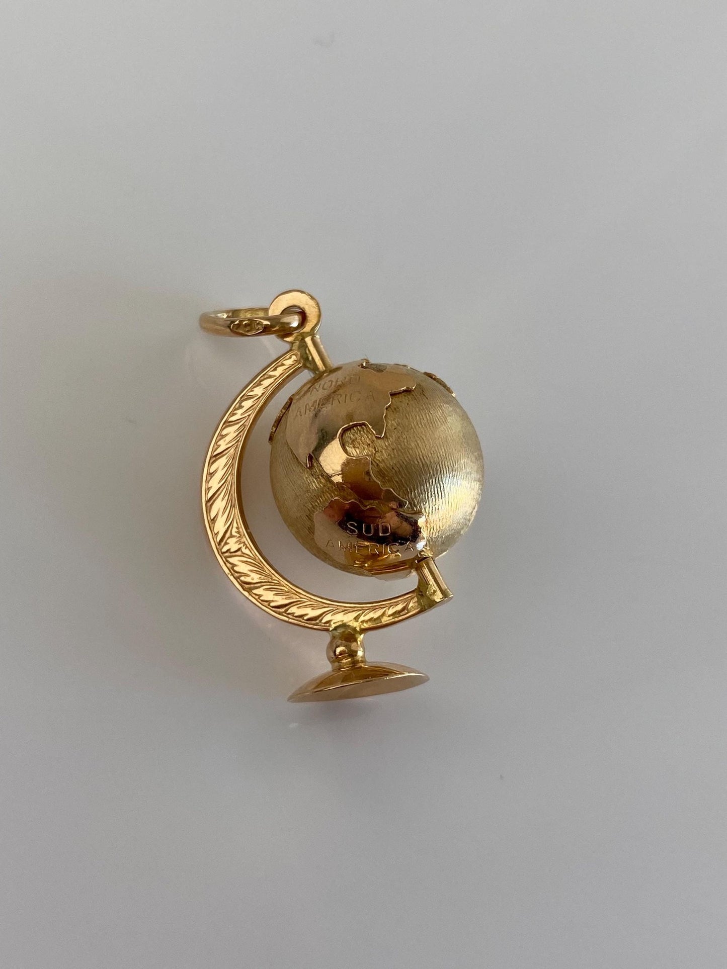 Vintage 18k Yellow Gold Articulated Globe Charm