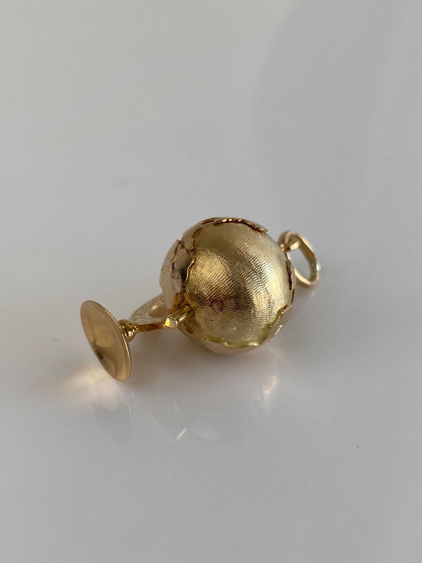 Vintage 18k Yellow Gold Articulated Globe Charm