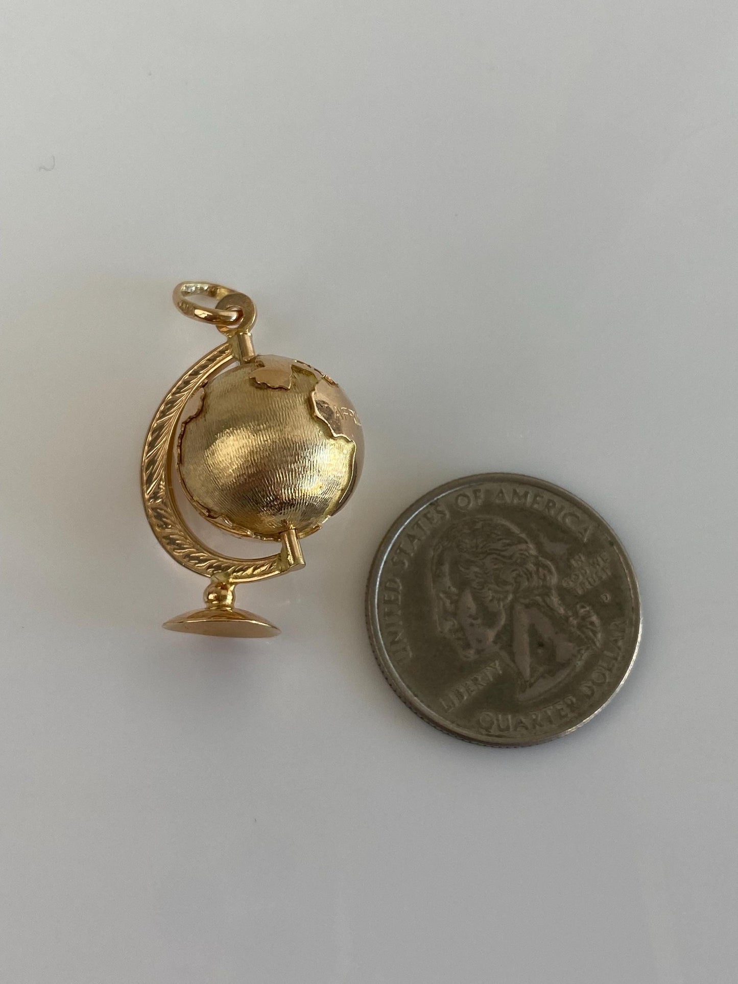 Vintage 18k Yellow Gold Articulated Globe Charm