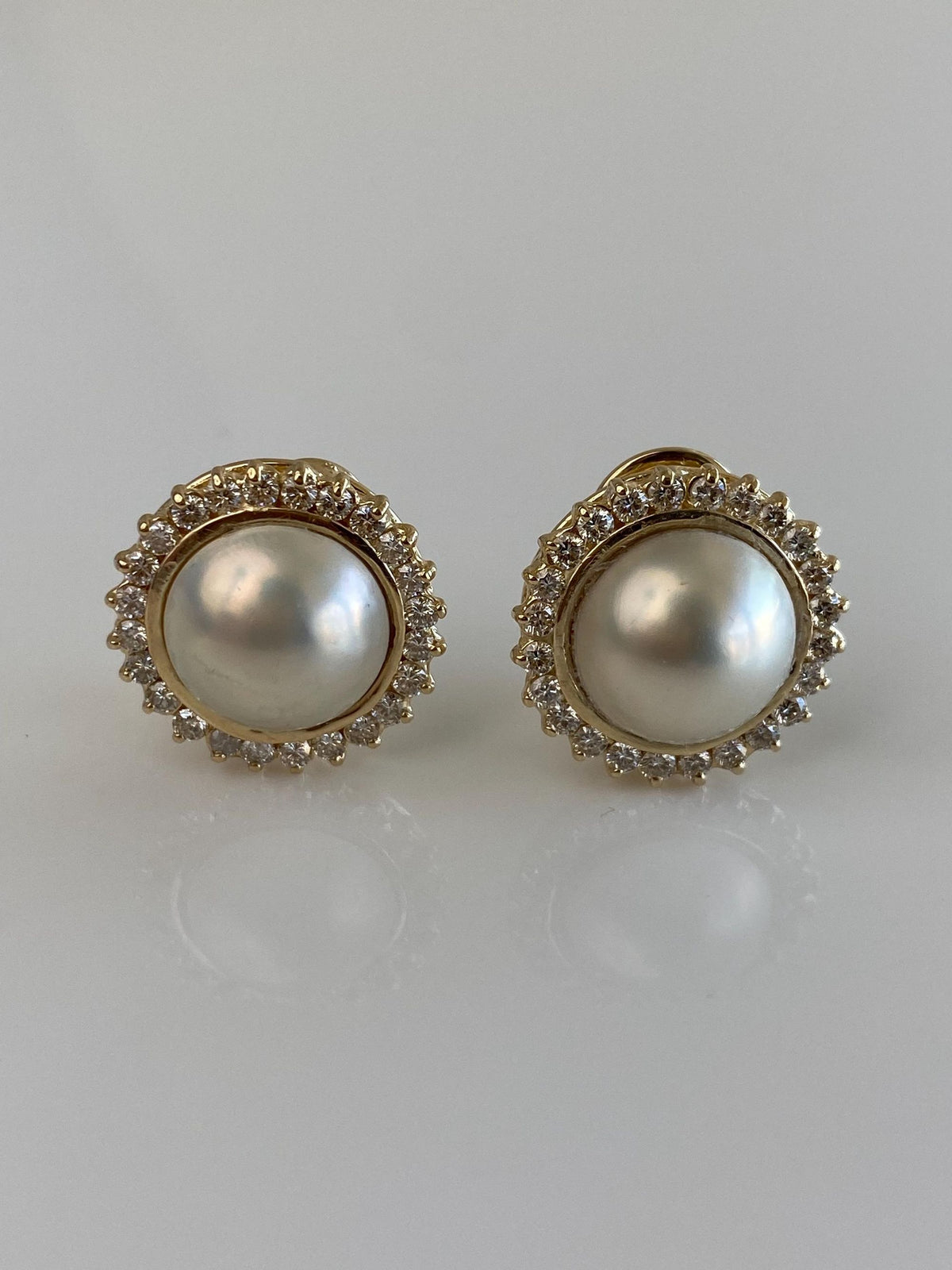 Vintage Solid 14k Yellow Gold Diamond Halo Mabe Pearl Drop Earrings