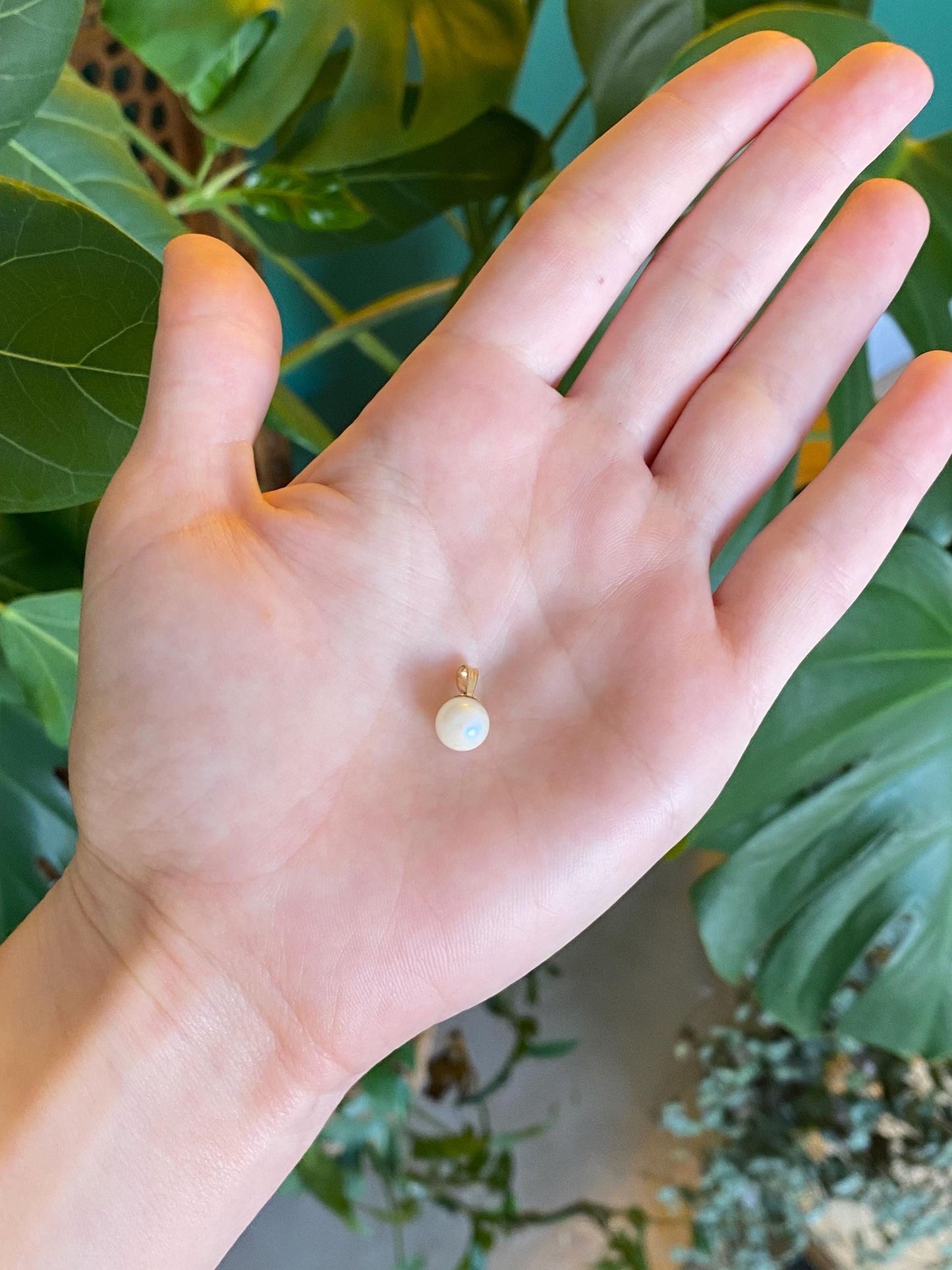 Vintage Solid 14k Yellow Gold Pearl Charm