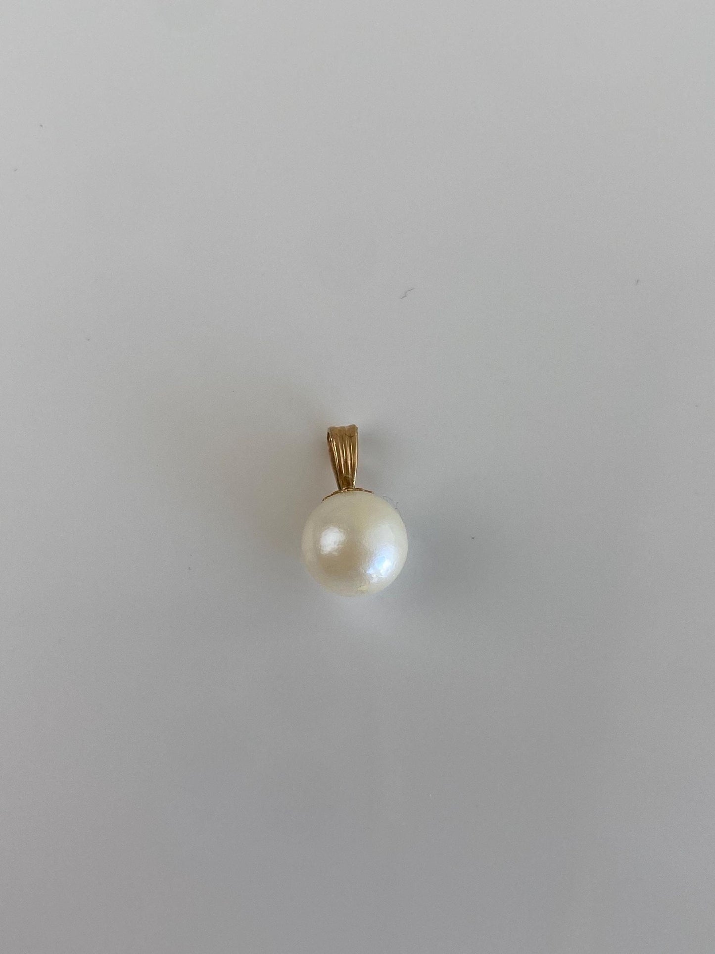 Vintage Solid 14k Yellow Gold Pearl Charm