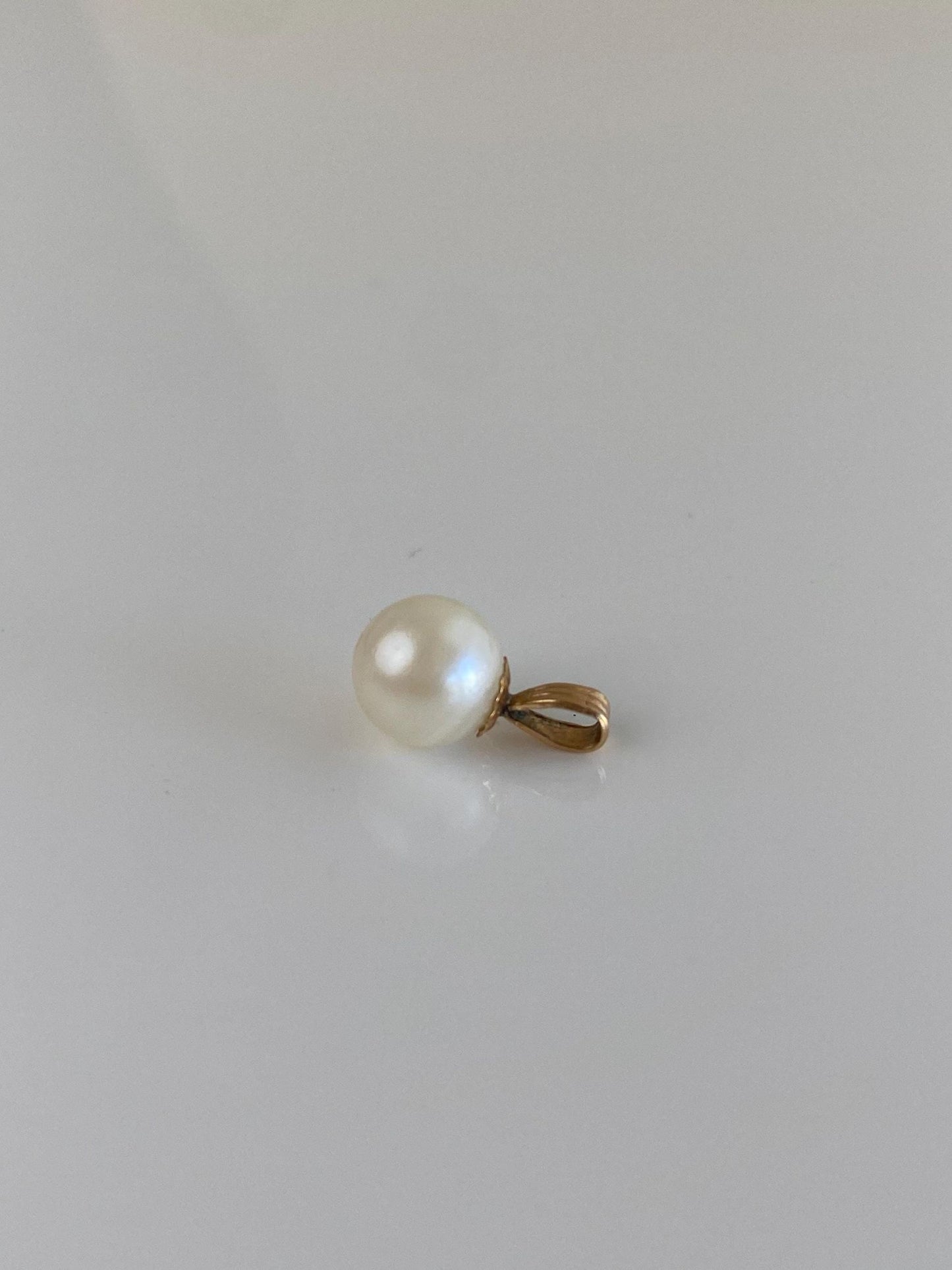 Vintage Solid 14k Yellow Gold Pearl Charm
