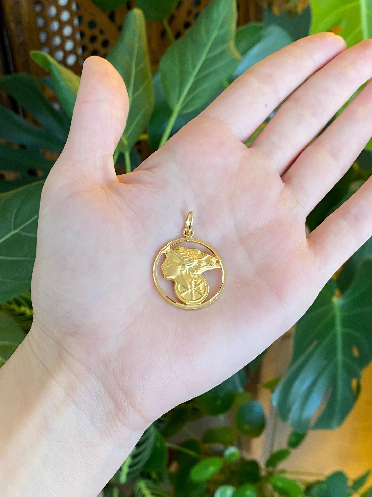 Vintage Solid 18k Yellow Gold Fortuna Goddess of Fortune Charm