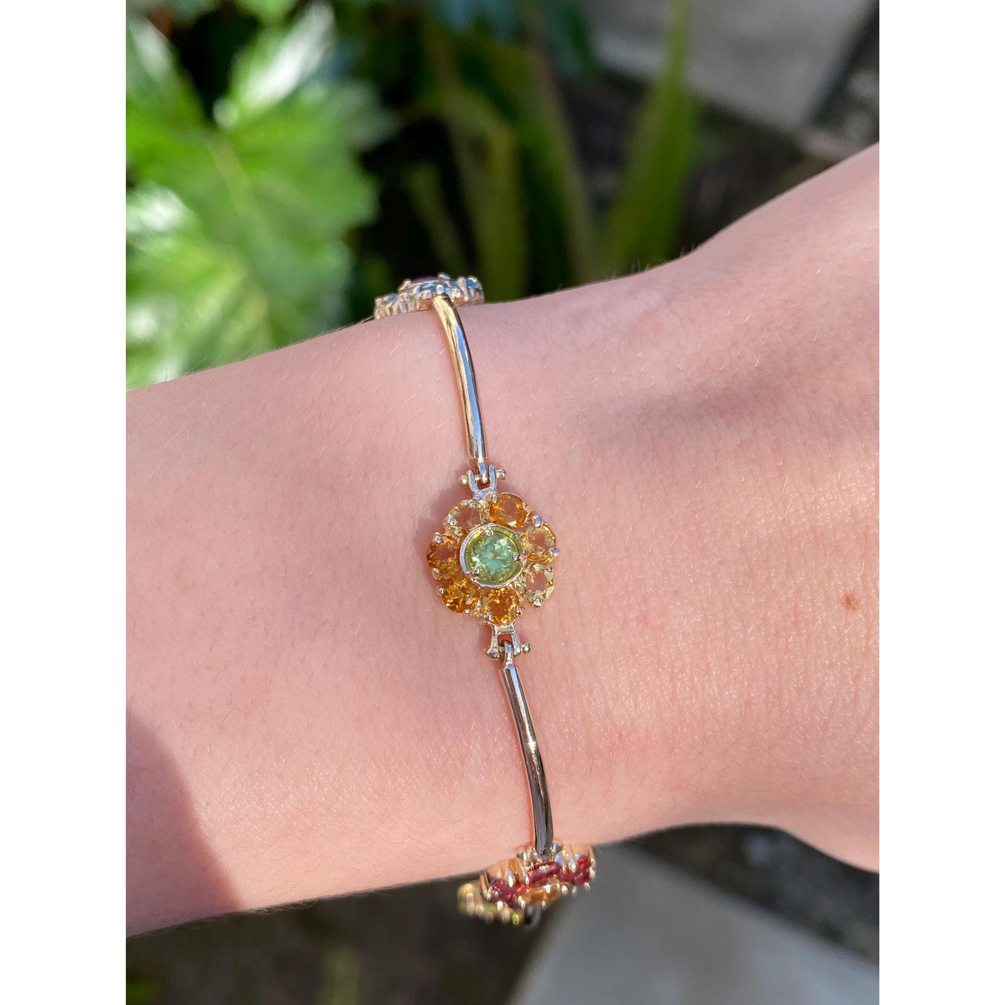 Vintage Solid 14k Yellow Gold Citrine Amethyst Topaz Garnet Peridot Flower Link Bracelet - 8.5 inches