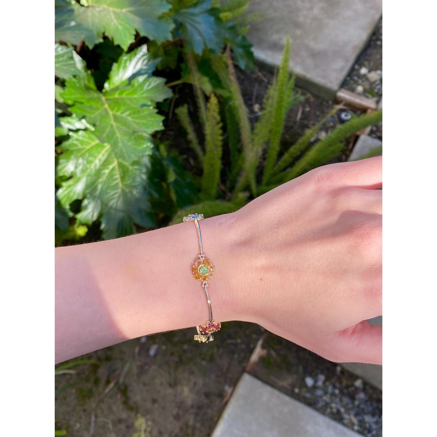 Vintage Solid 14k Yellow Gold Citrine Amethyst Topaz Garnet Peridot Flower Link Bracelet - 8.5 inches